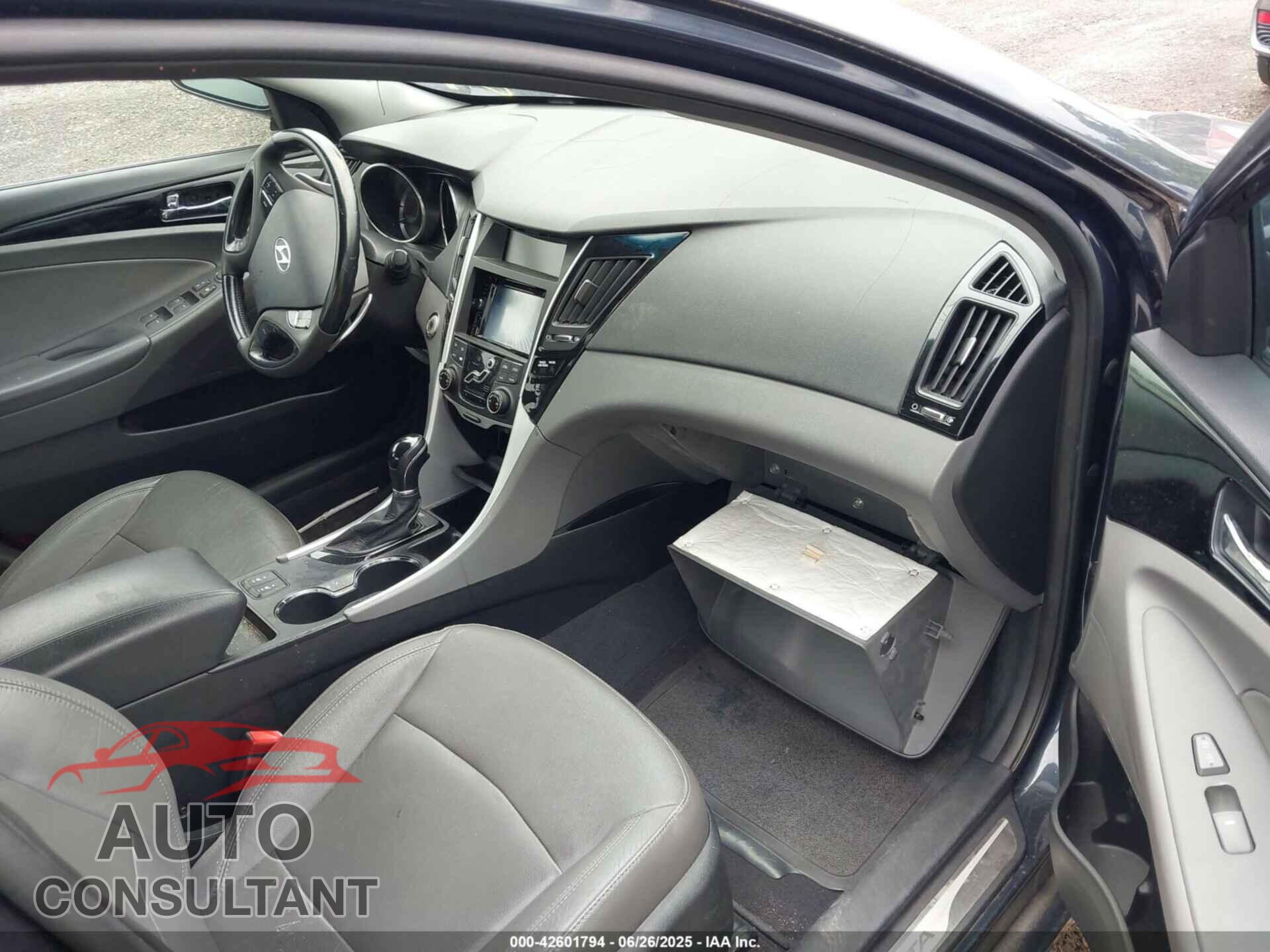 HYUNDAI SONATA 2011 - 5NPEC4AC9BH170912