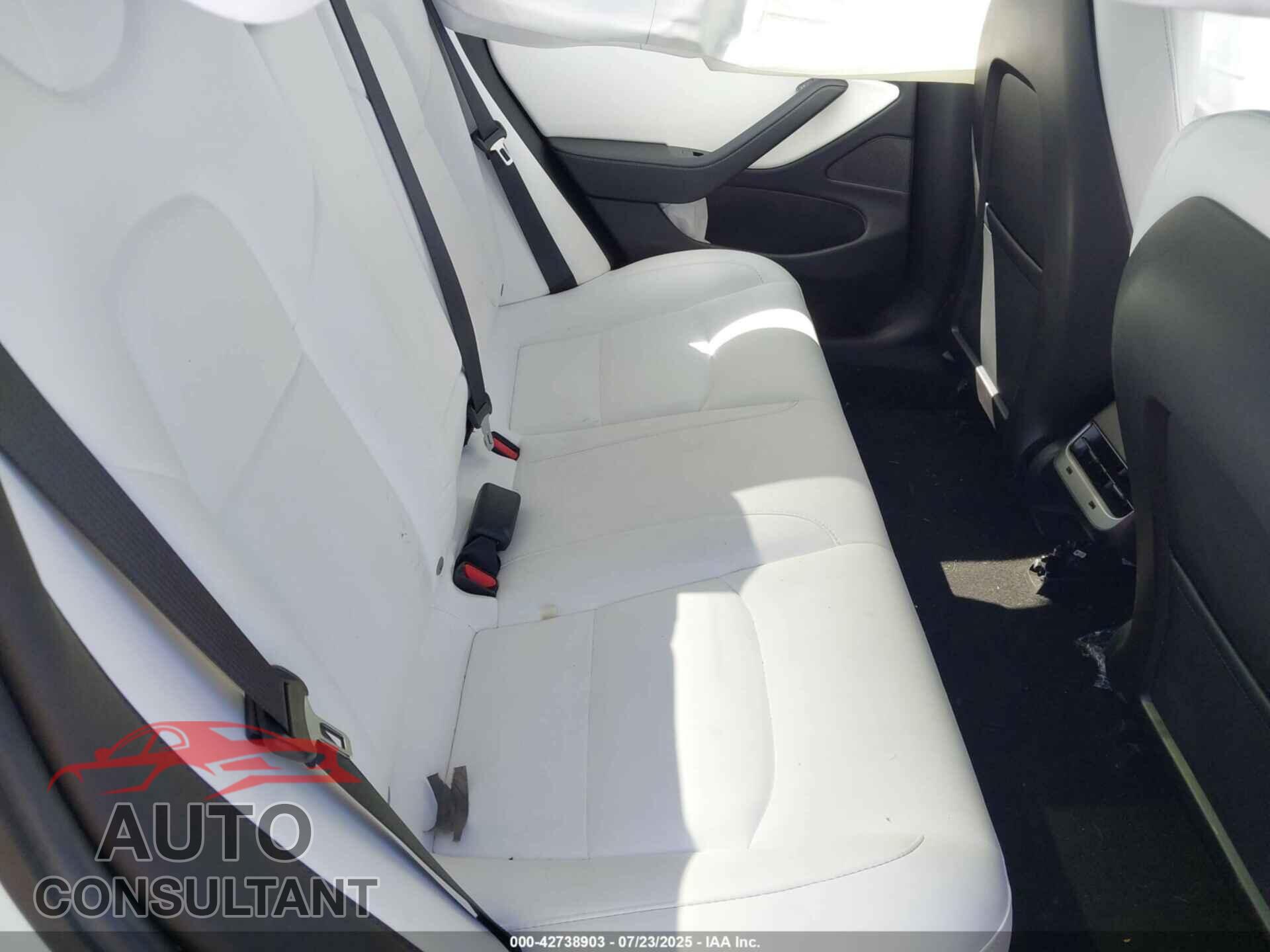TESLA MODEL 3 2019 - 5YJ3E1EB2KF421429