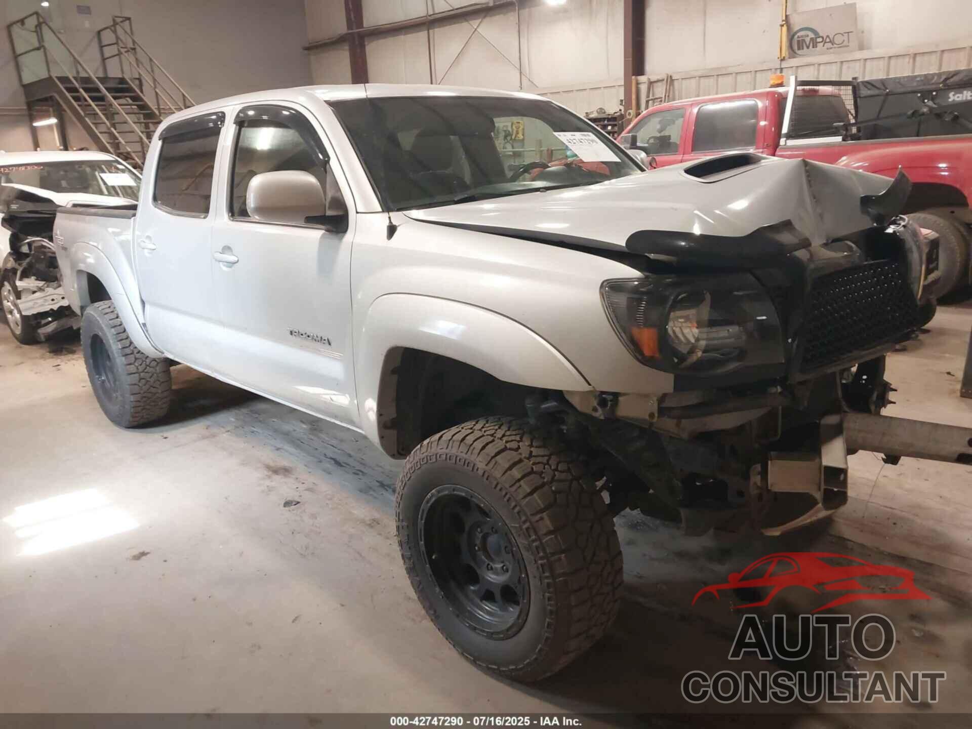 TOYOTA TACOMA 2011 - 3TMLU4ENXBM063703