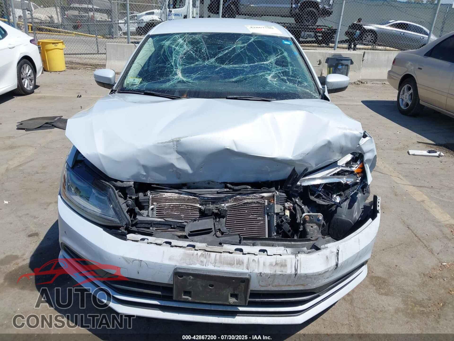 VOLKSWAGEN JETTA 2017 - 3VW2B7AJXHM233621