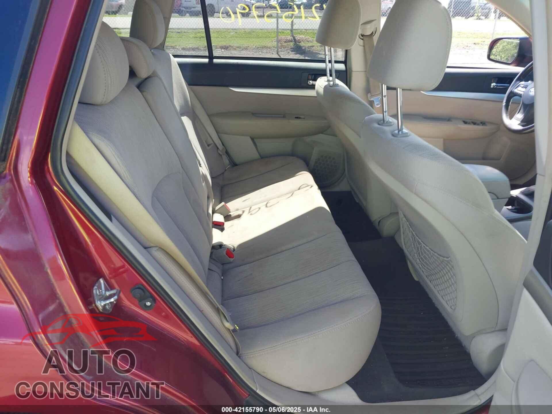SUBARU OUTBACK 2013 - 4S4BRBGC0D3232396