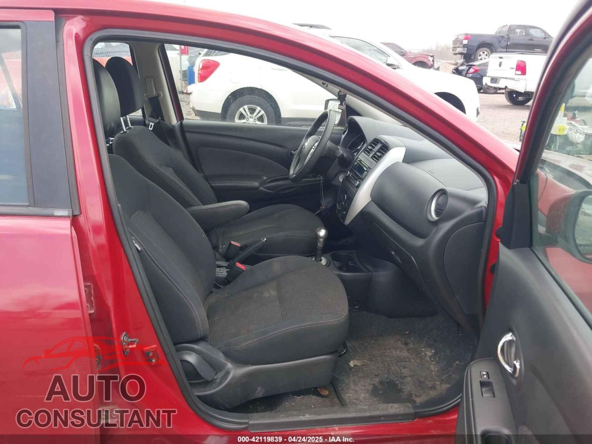 NISSAN VERSA 2015 - 3N1CN7AP8FL851299