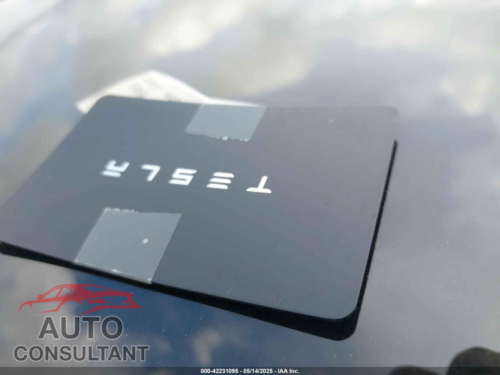 TESLA MODEL Y 2022 - 7SAYGDEF2NF374866