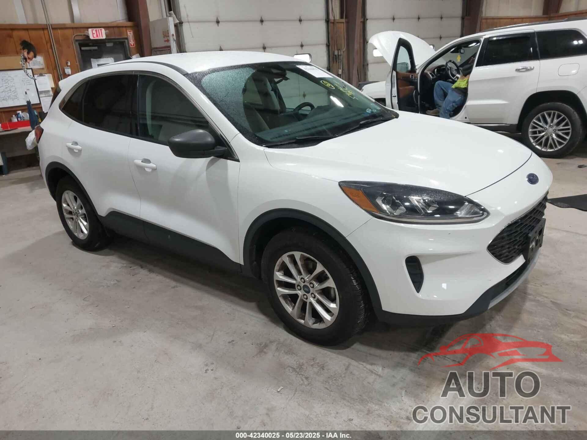 FORD ESCAPE 2022 - 1FMCU9G62NUA68425