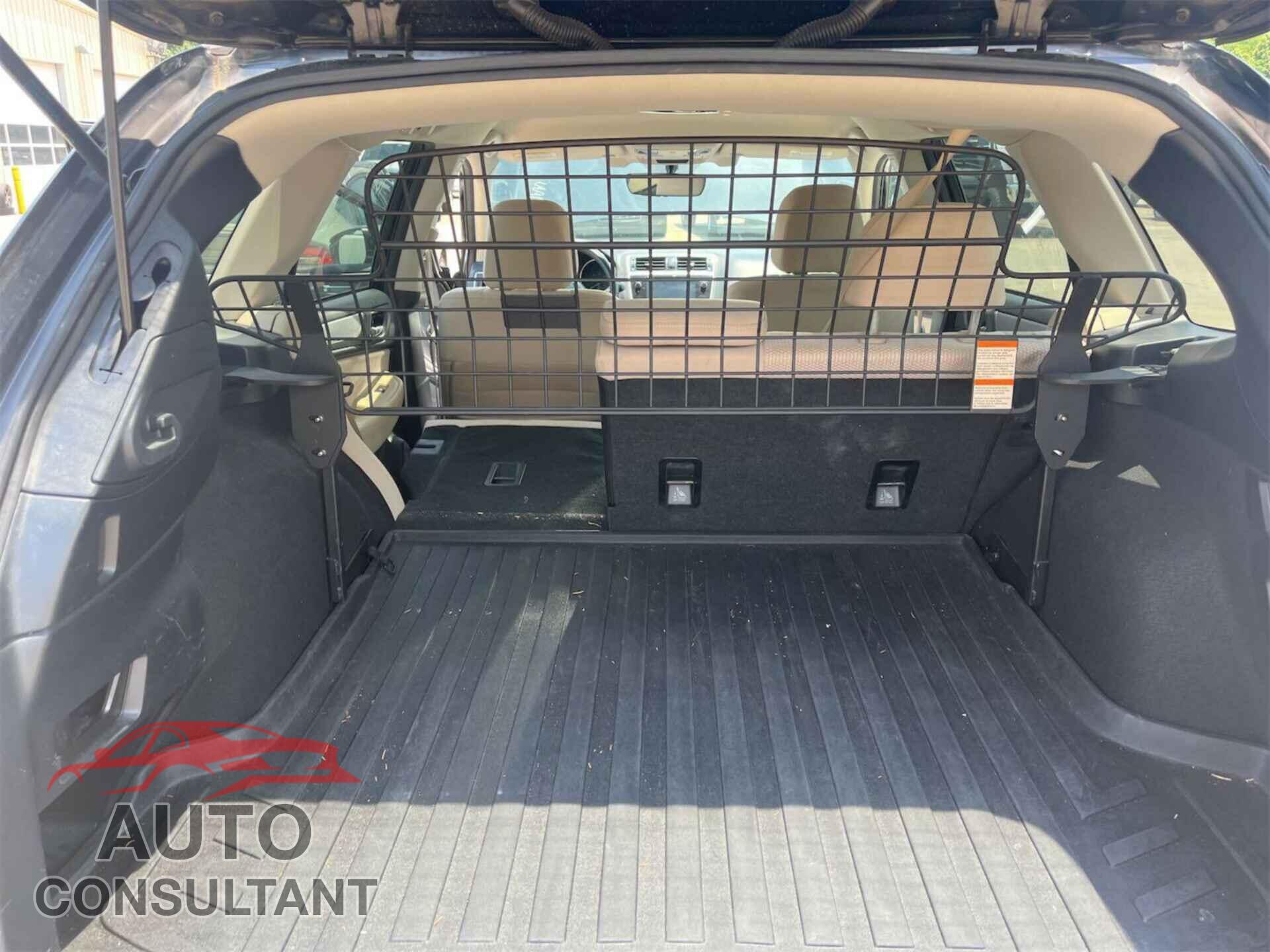 SUBARU OUTBACK 2019 - 4S4BSAFC0K3320507
