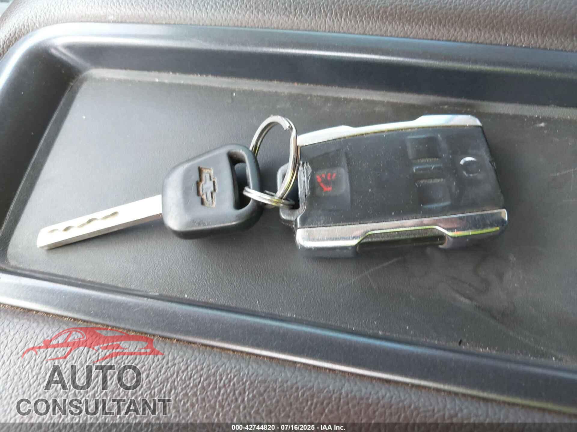 CHEVROLET SILVERADO 1500 2014 - 3GCUKSEC3EG433342