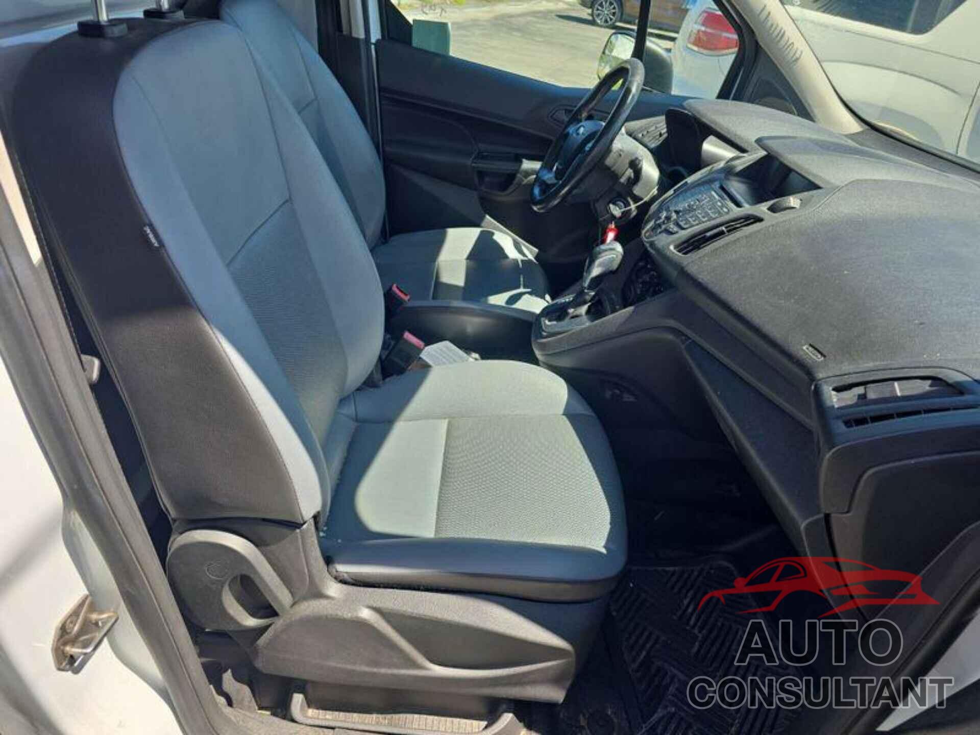 FORD TRANSIT CONNECT 2018 - NM0LS7E75J1347256