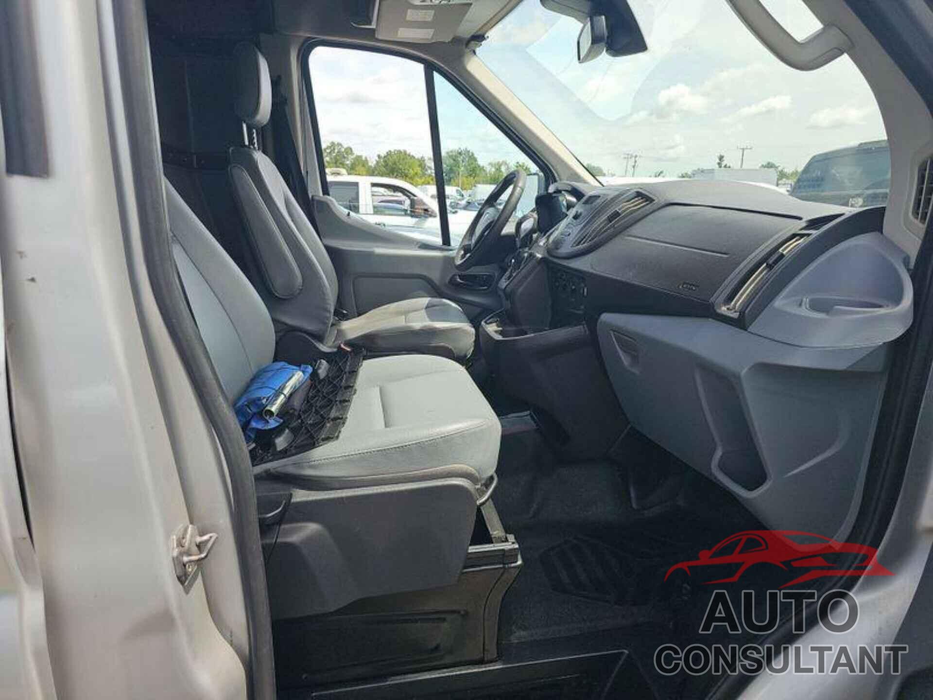 FORD TRANSIT 2017 - 1FTYE1CMXHKA48291