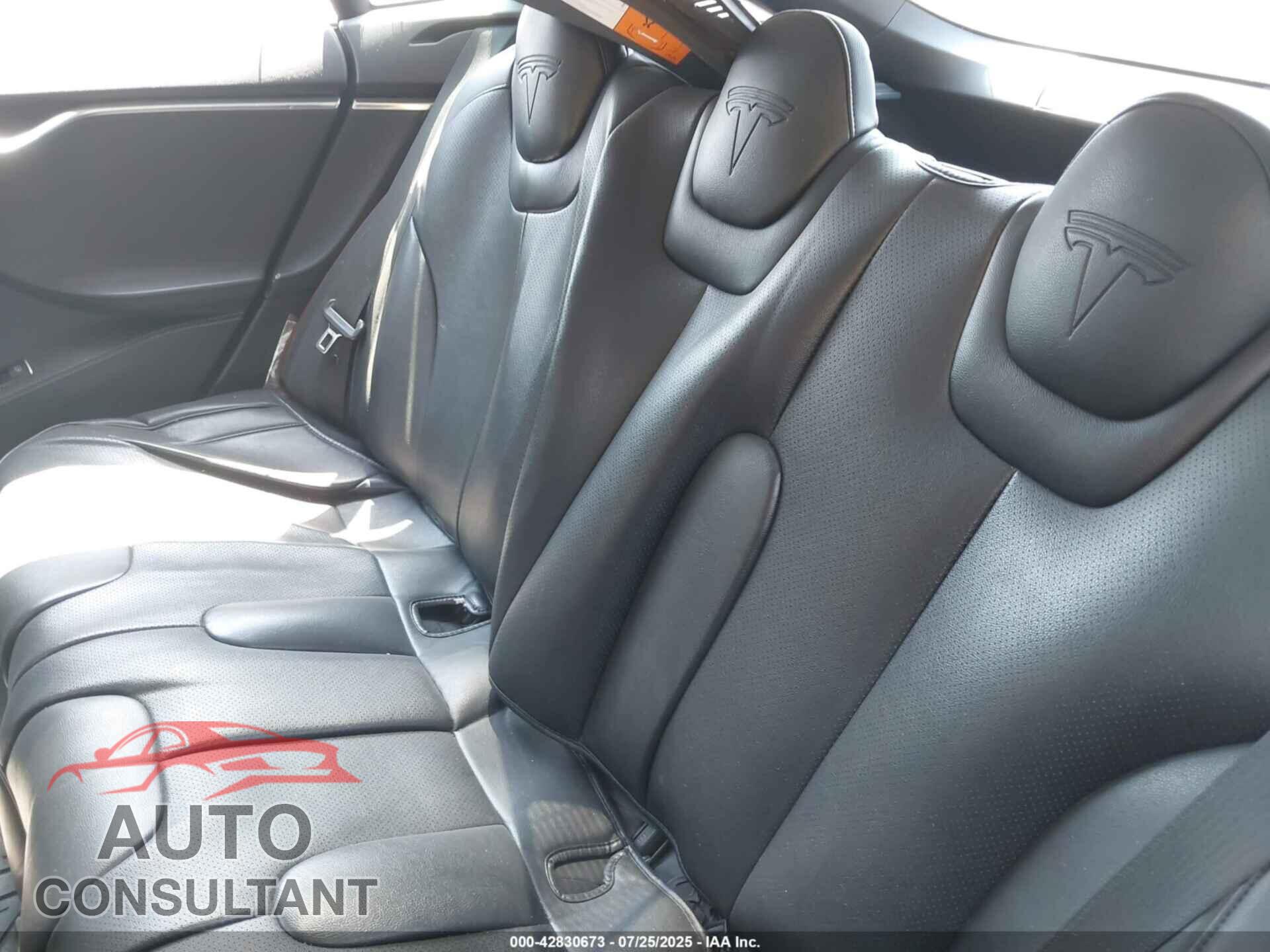 TESLA MODEL S 2014 - 5YJSA1H16EFP30464
