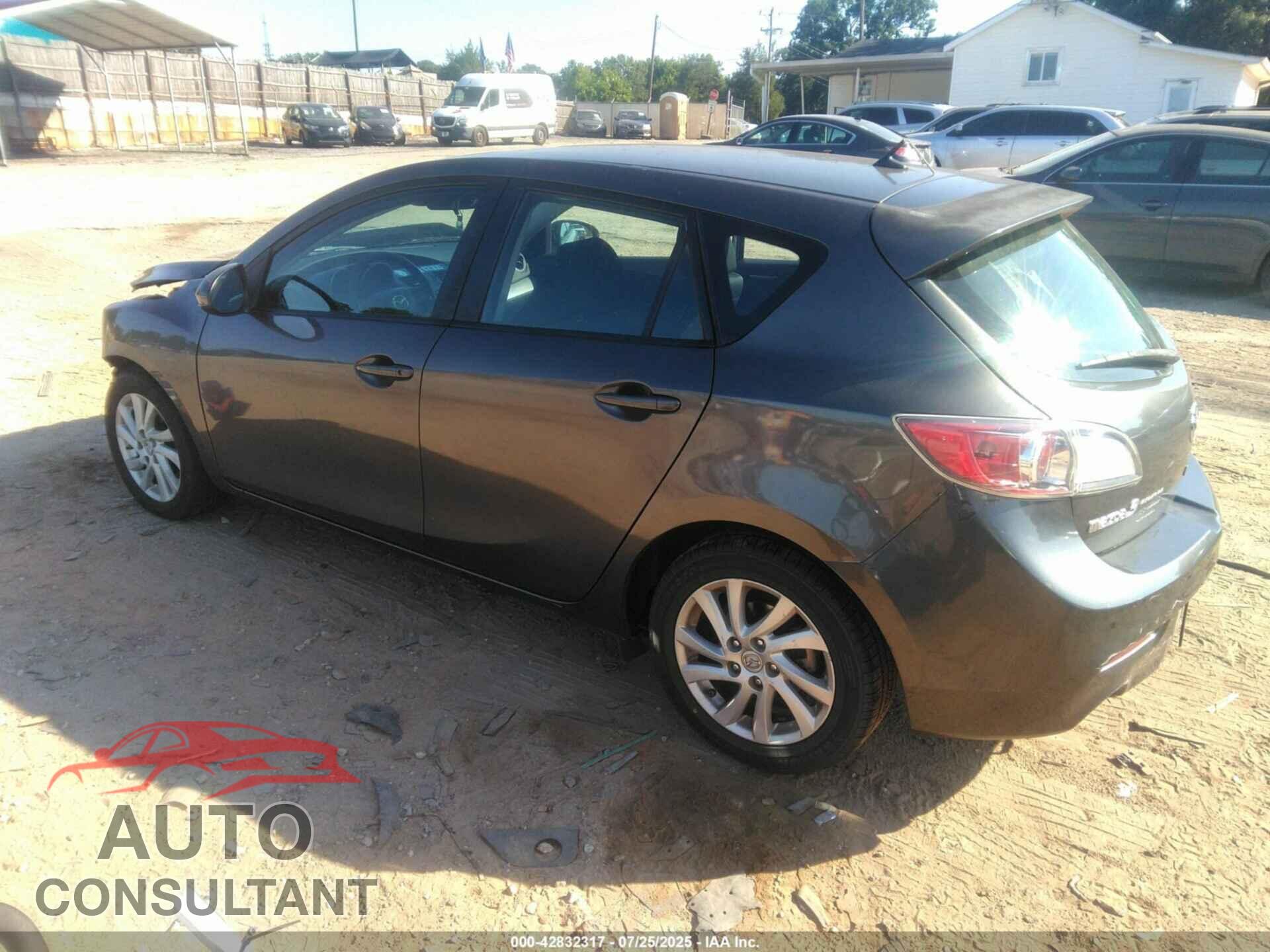 MAZDA MAZDA3 2012 - JM1BL1L73C1678769