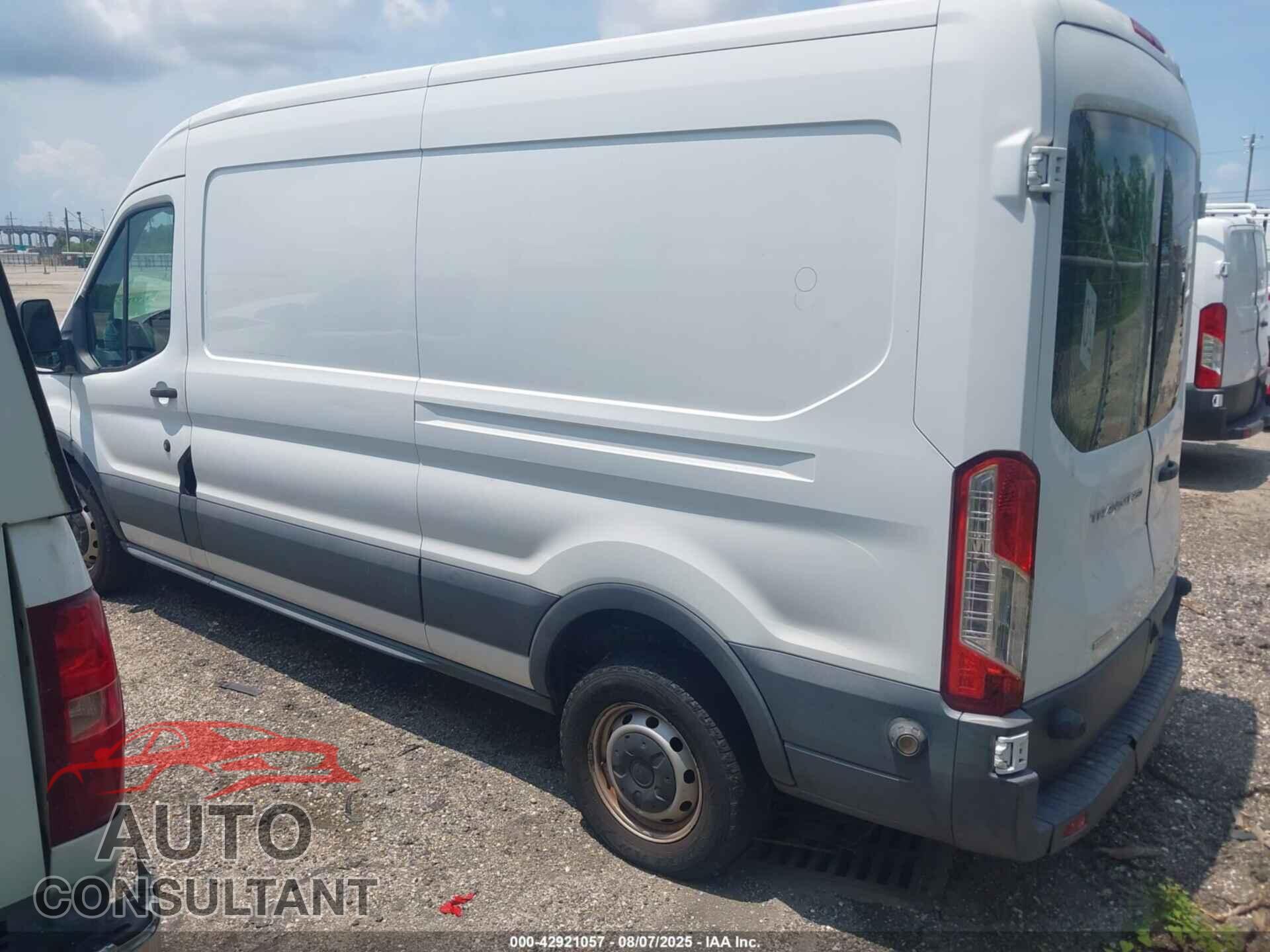 FORD TRANSIT-250 2015 - 1FTNR2CG9FKA38615