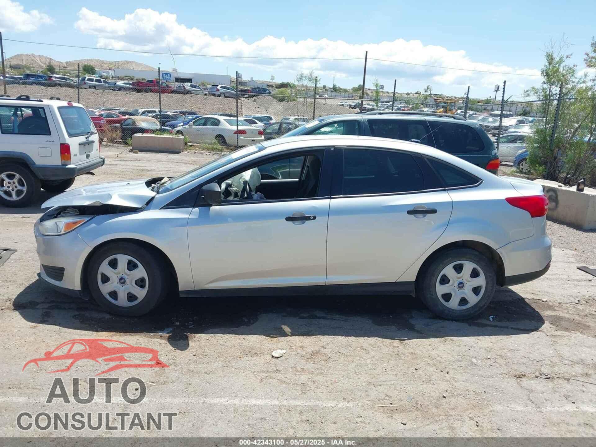 FORD FOCUS 2017 - 1FADP3E26HL235737