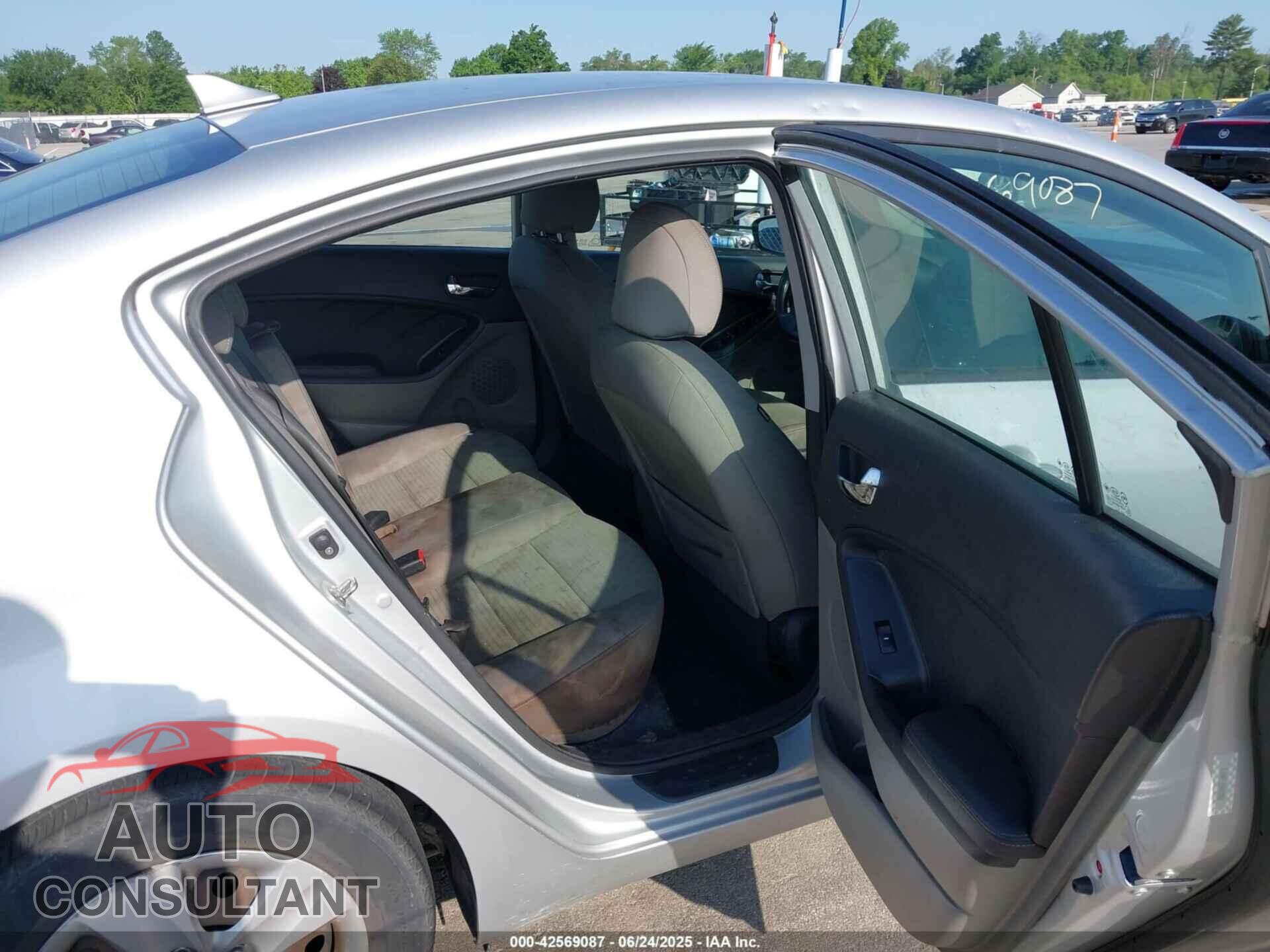KIA FORTE 2015 - KNAFX4A67F5348712