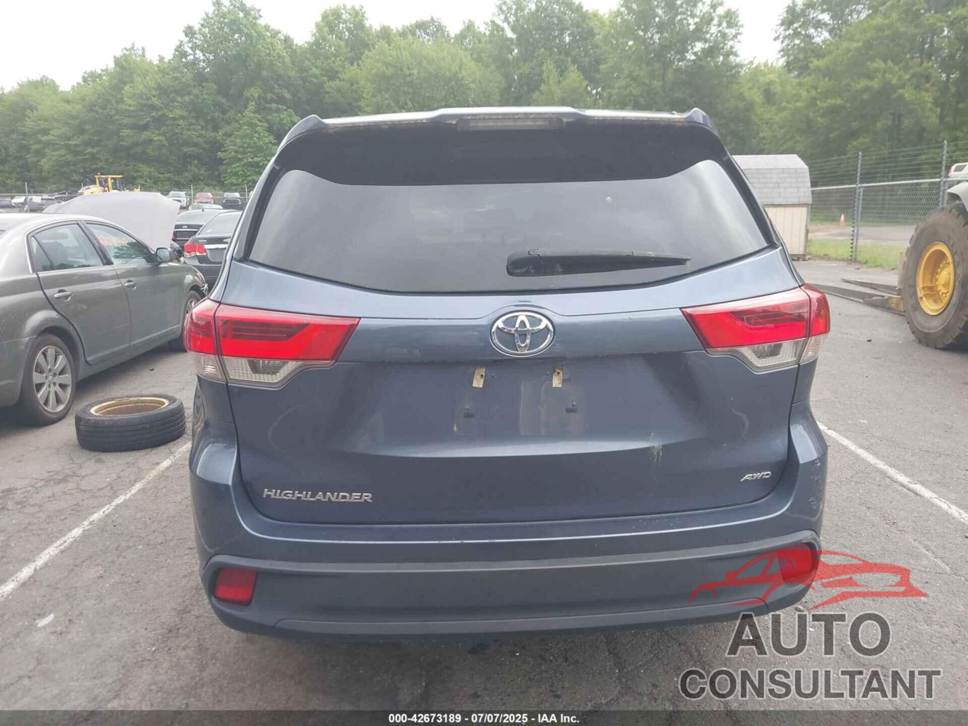 TOYOTA HIGHLANDER 2018 - 5TDBZRFH8JS875311