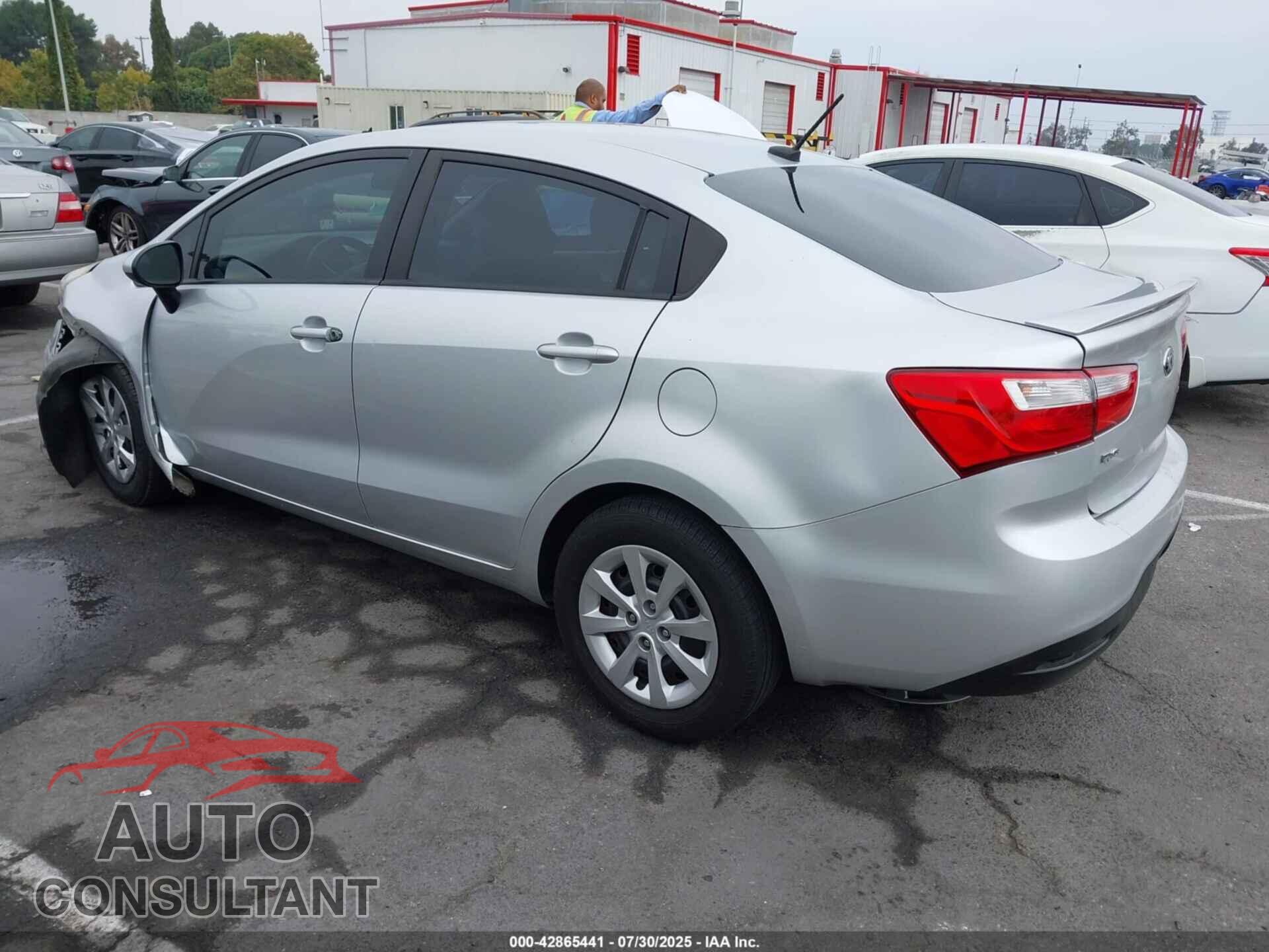 KIA RIO 2014 - KNADM4A32E6377517