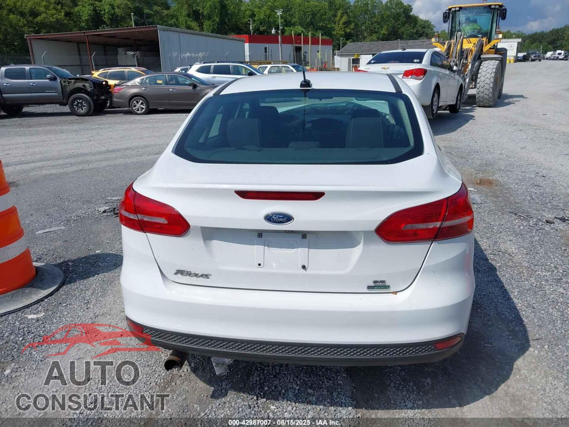 FORD FOCUS 2017 - 1FADP3FE7HL289315