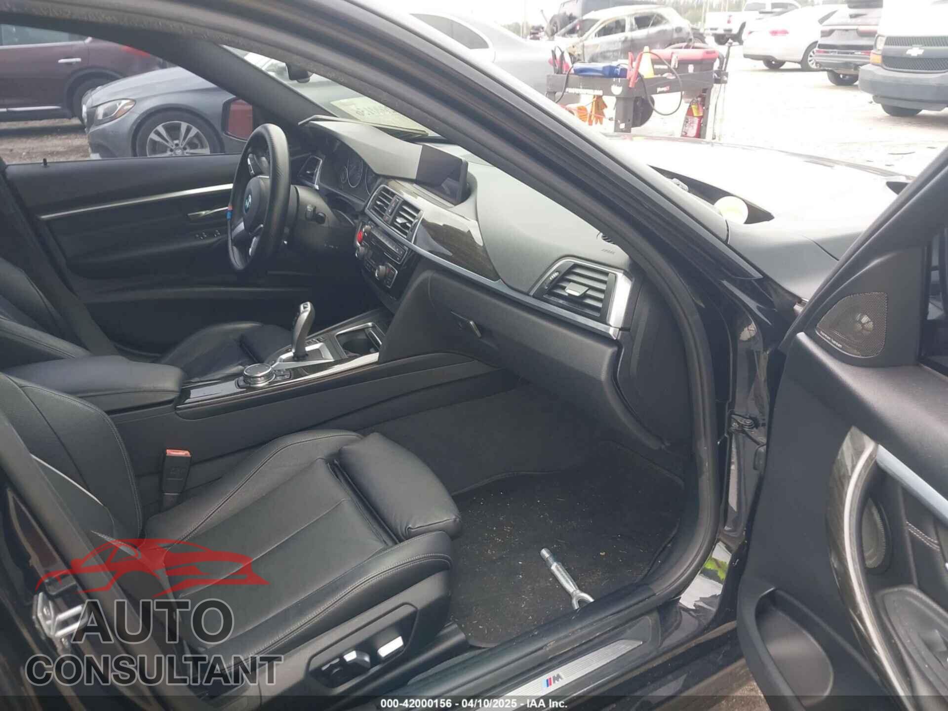 BMW 330E 2017 - WBA8E1C53HK480050