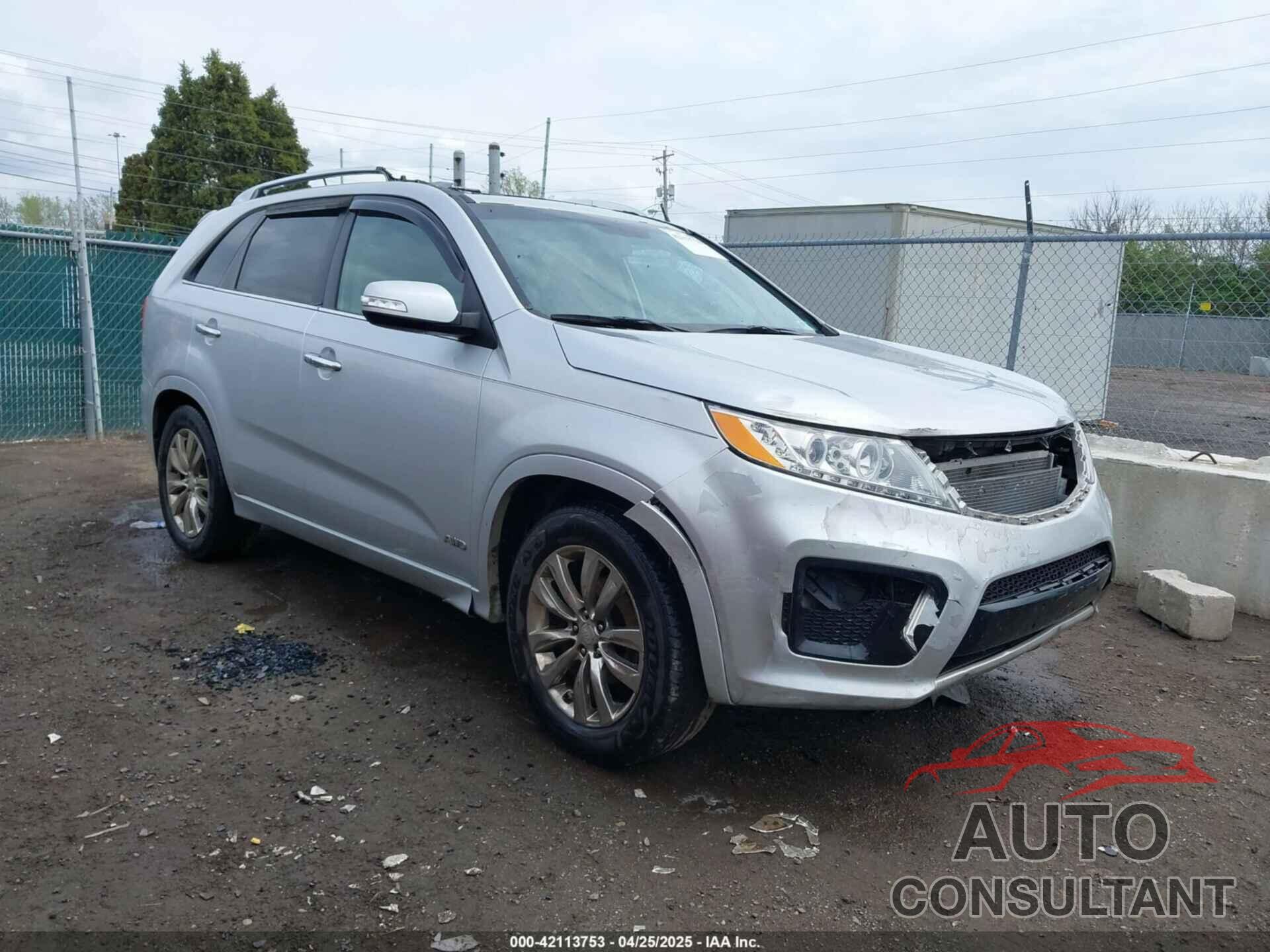 KIA SORENTO 2011 - 5XYKWDA23BG136523