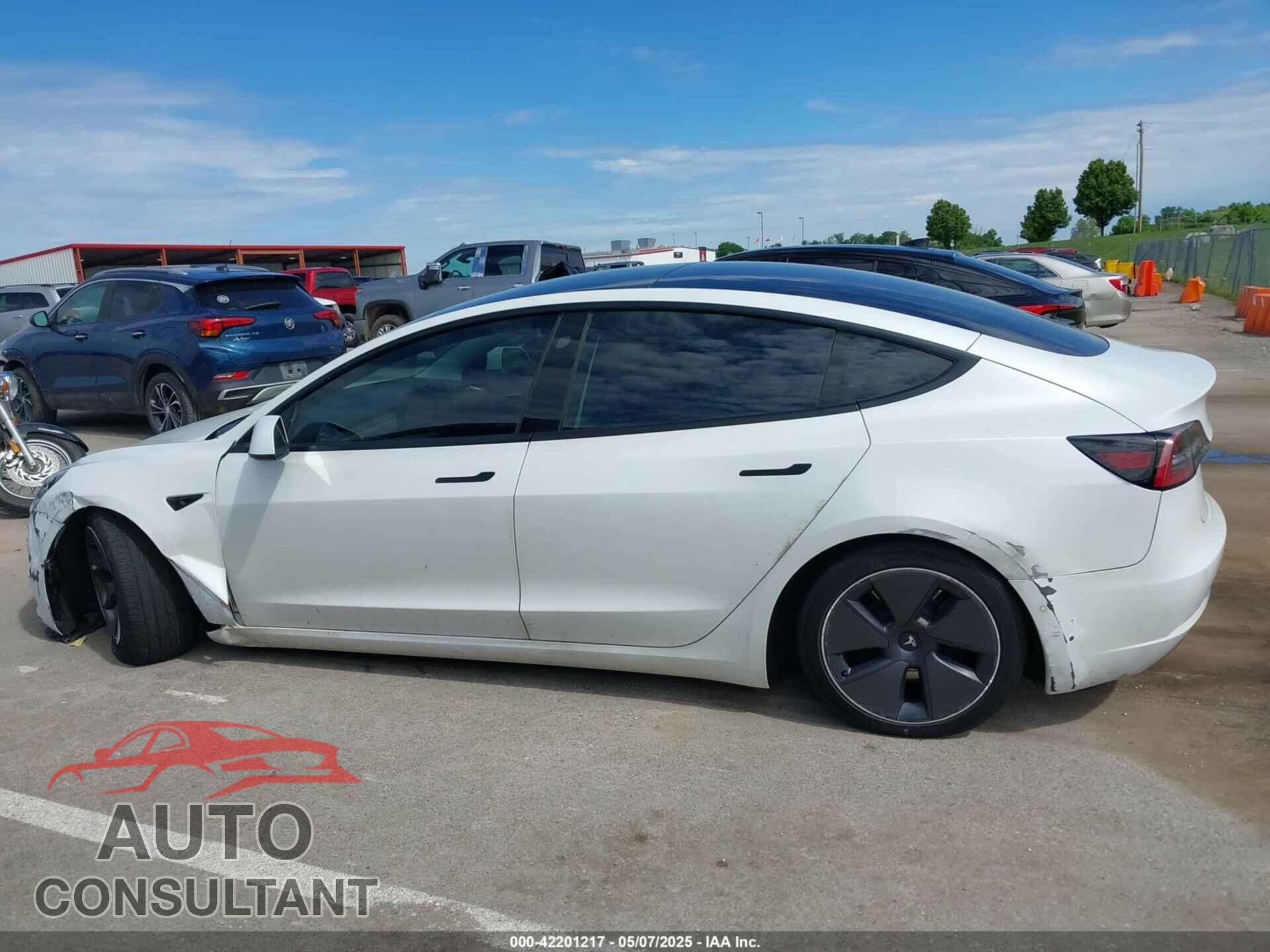 TESLA MODEL 3 2022 - 5YJ3E1EB2NF313445