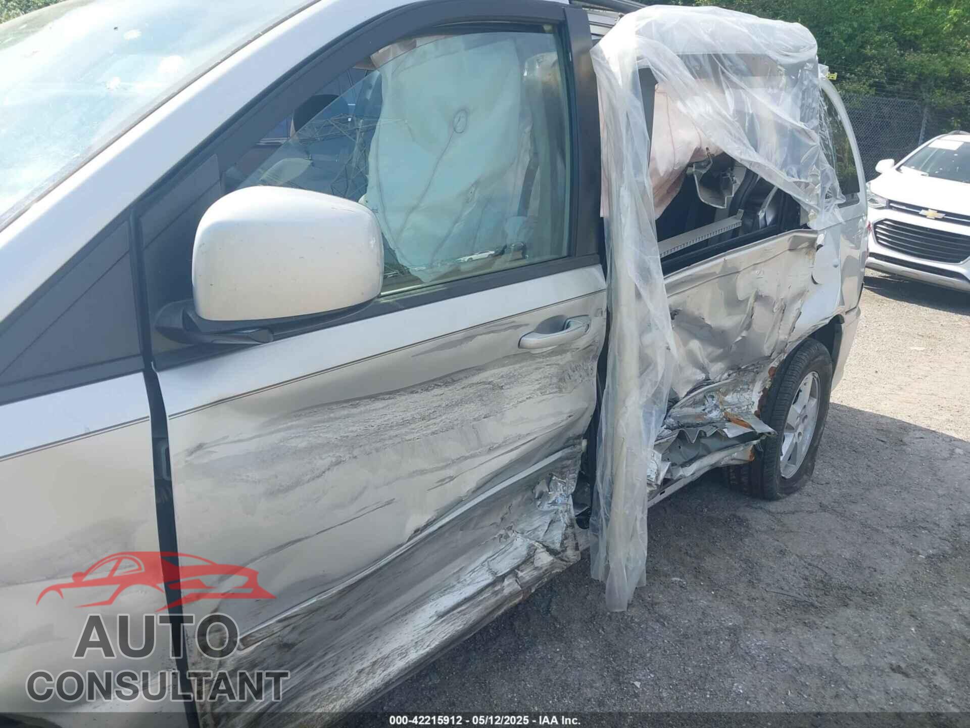 DODGE GRAND CARAVAN 2011 - 2D4RN3DG2BR731333