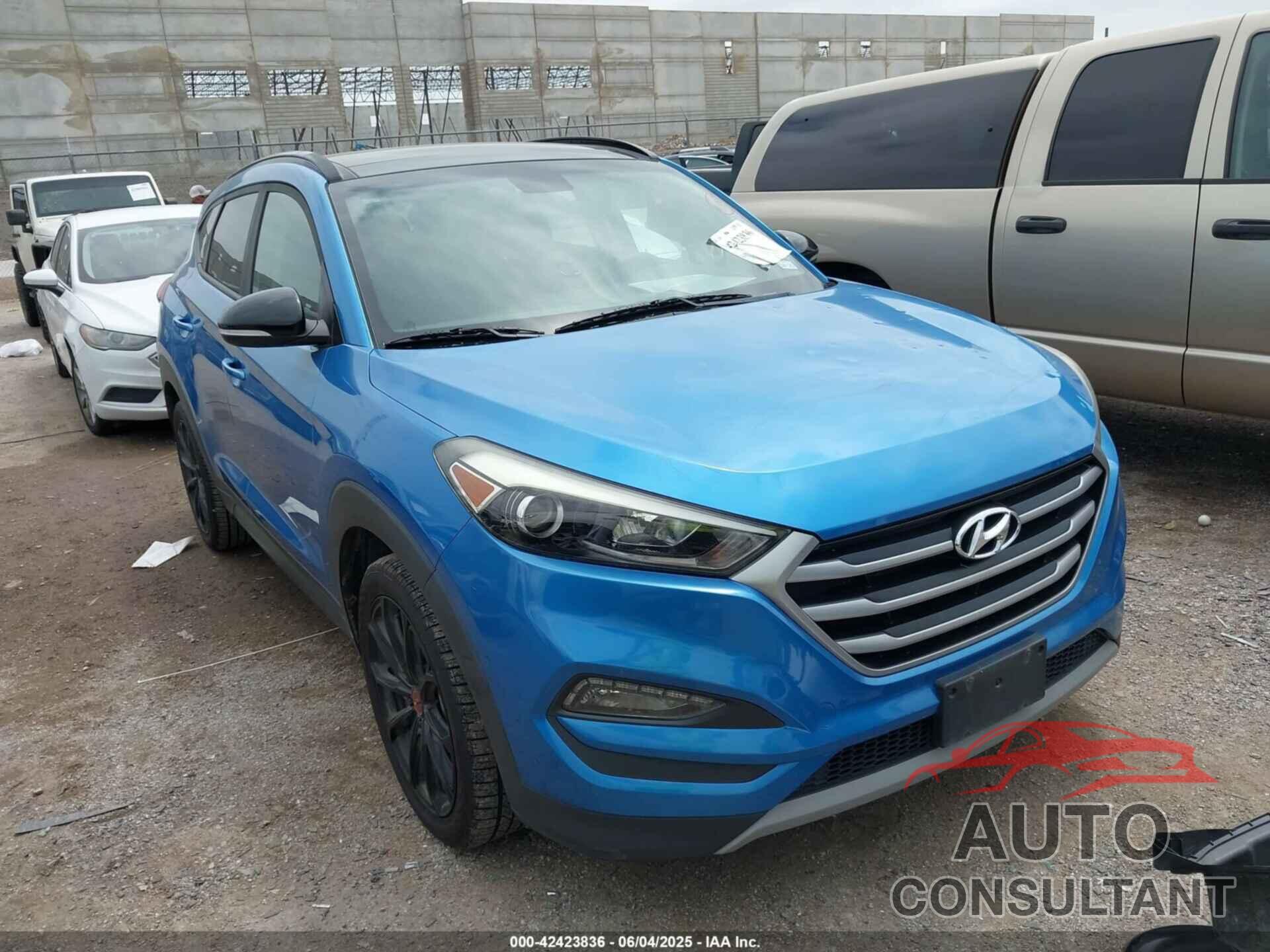 HYUNDAI TUCSON 2017 - KM8J33A29HU472694
