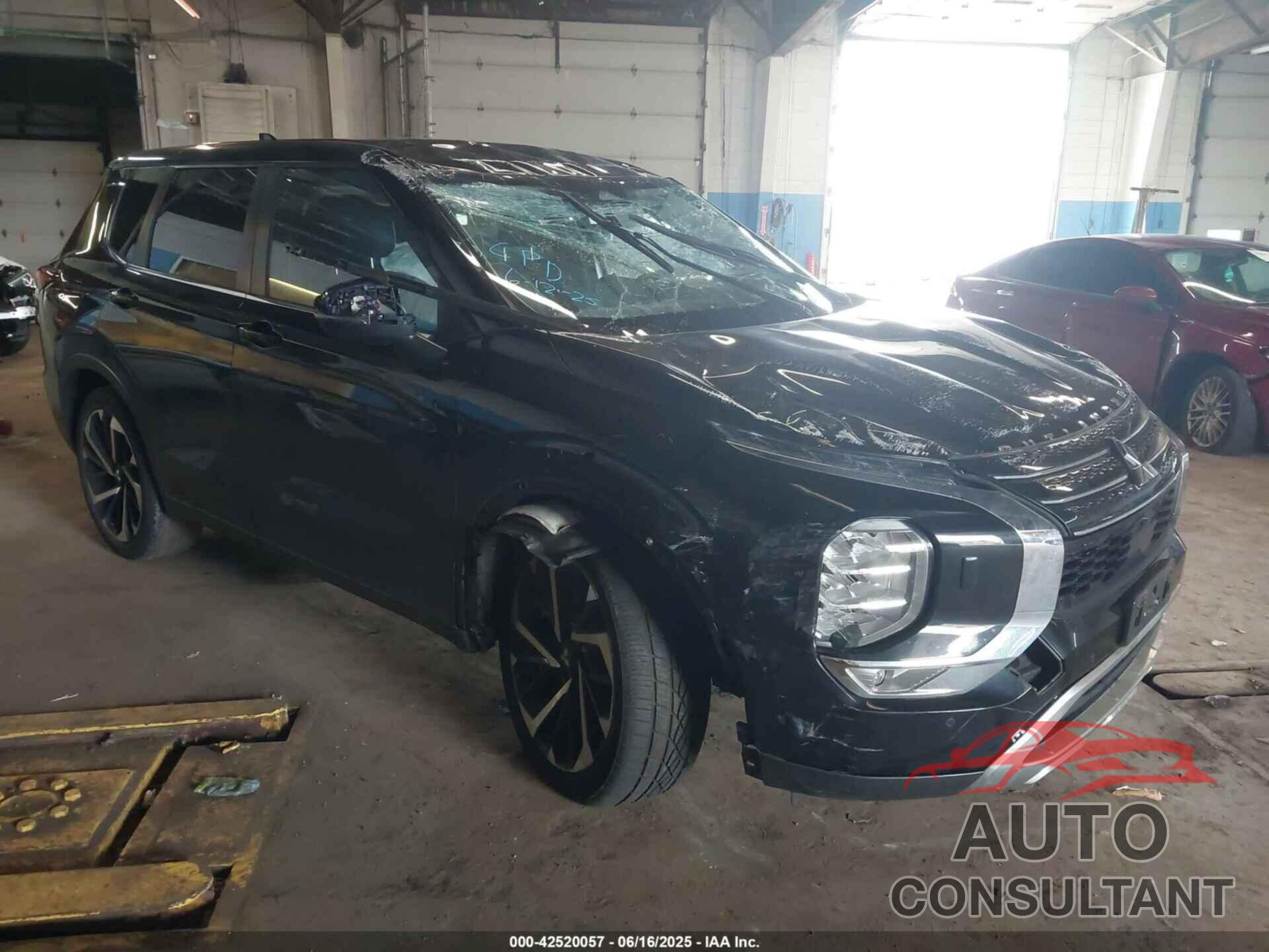 MITSUBISHI OUTLANDER 2022 - JA4J4UA82NZ062758