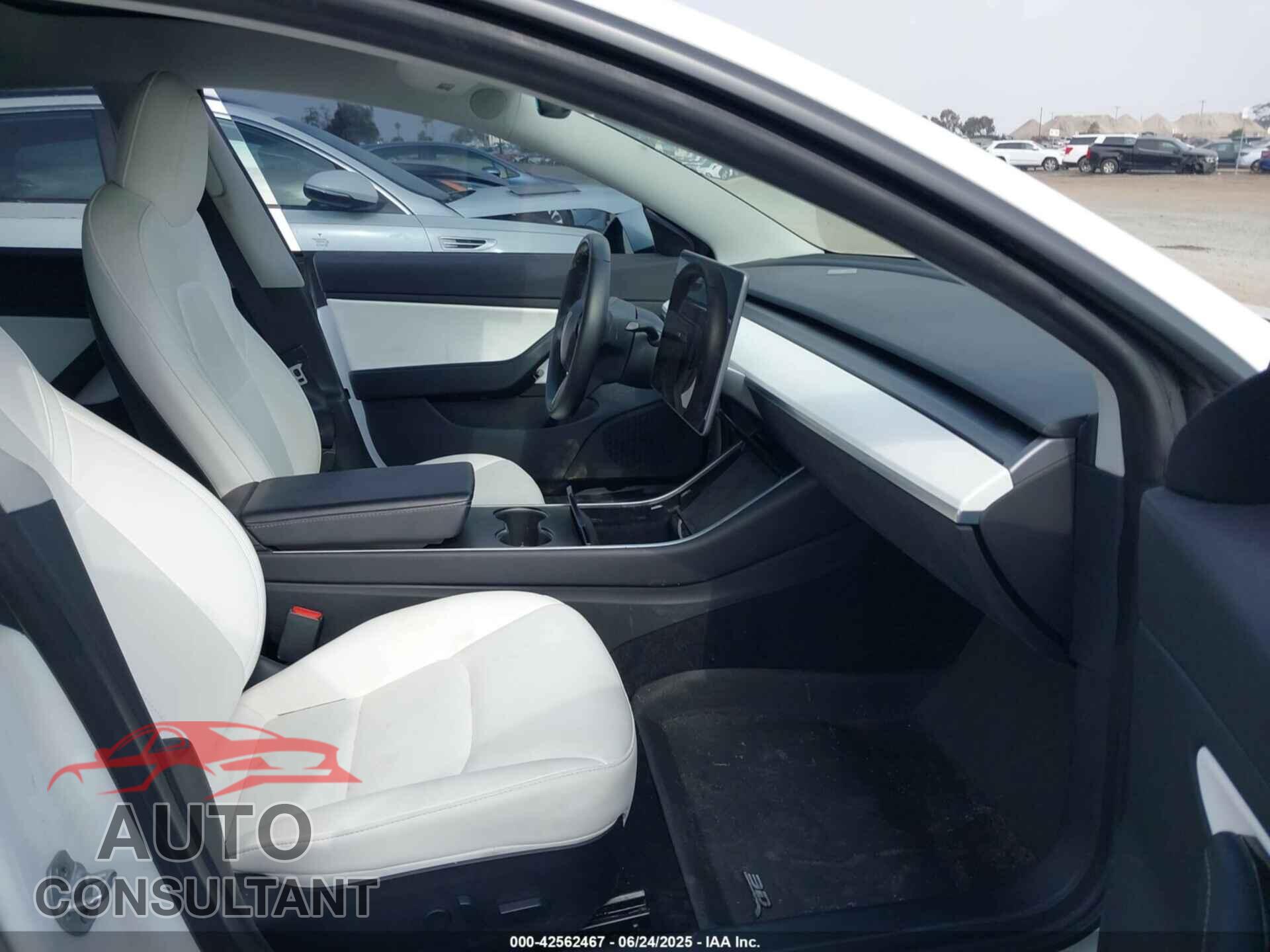 TESLA MODEL 3 2020 - 5YJ3E1EC1LF625164