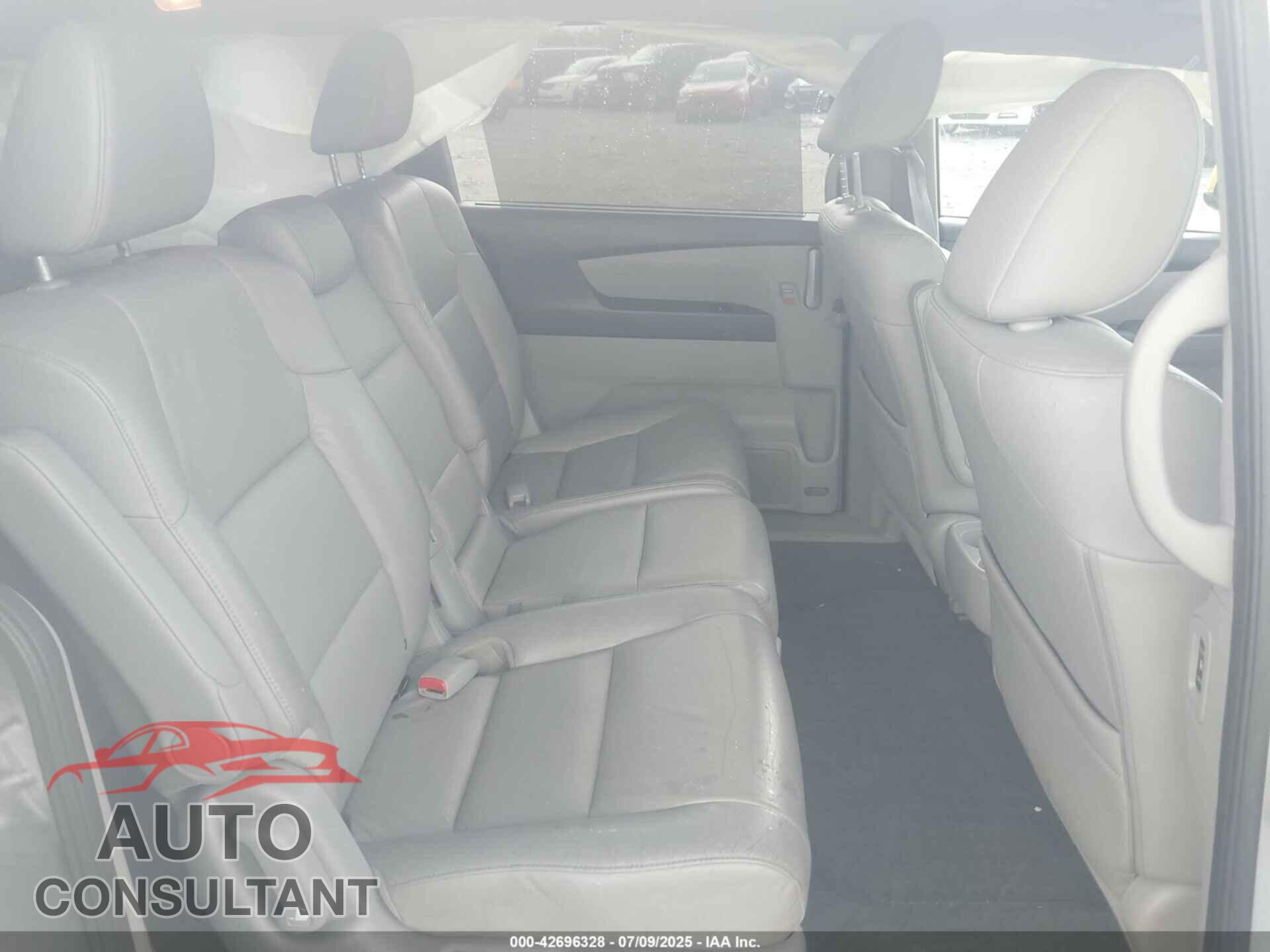 HONDA ODYSSEY 2013 - 5FNRL5H90DB080955