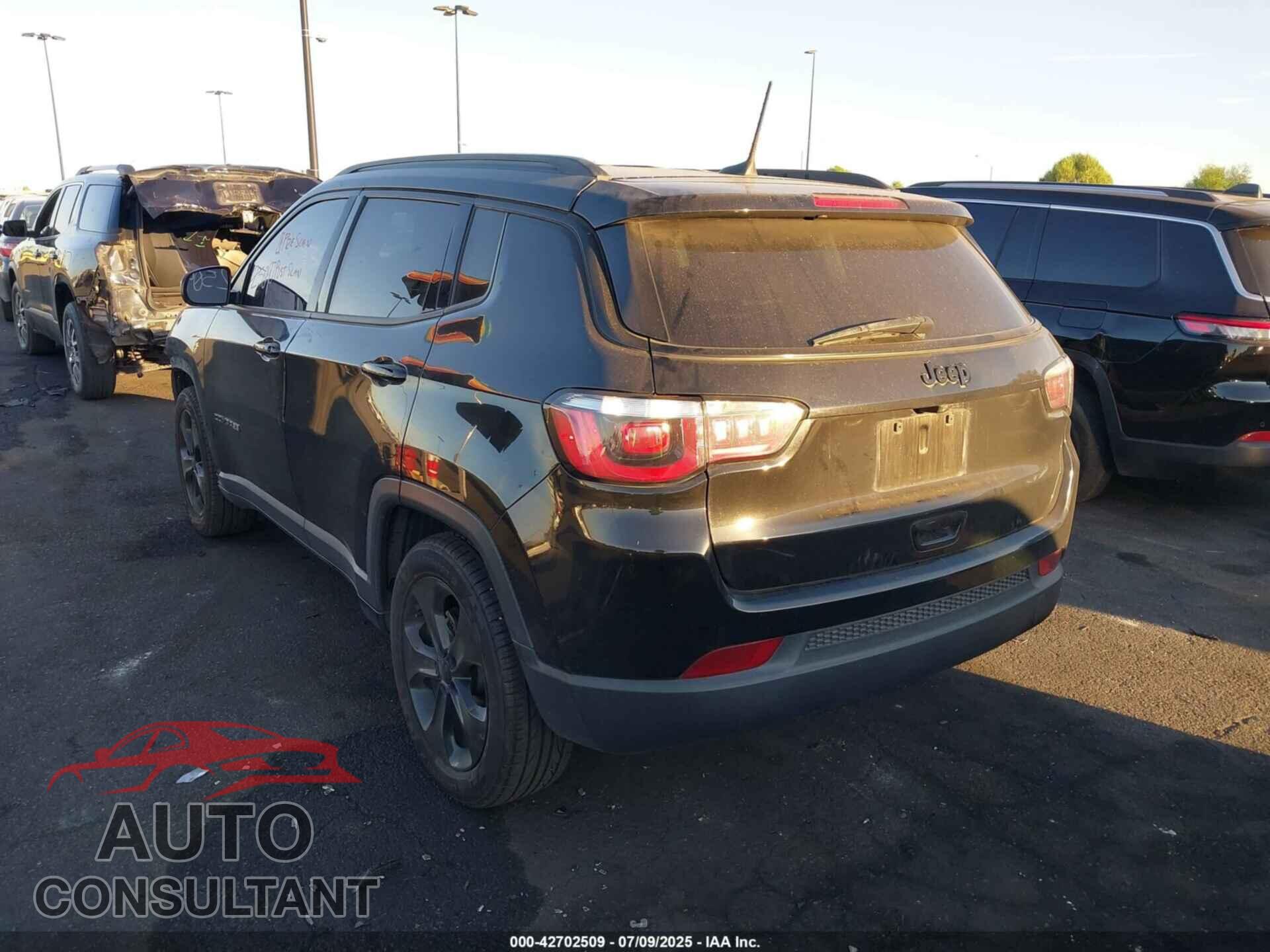 JEEP COMPASS 2018 - 3C4NJCBB0JT502028