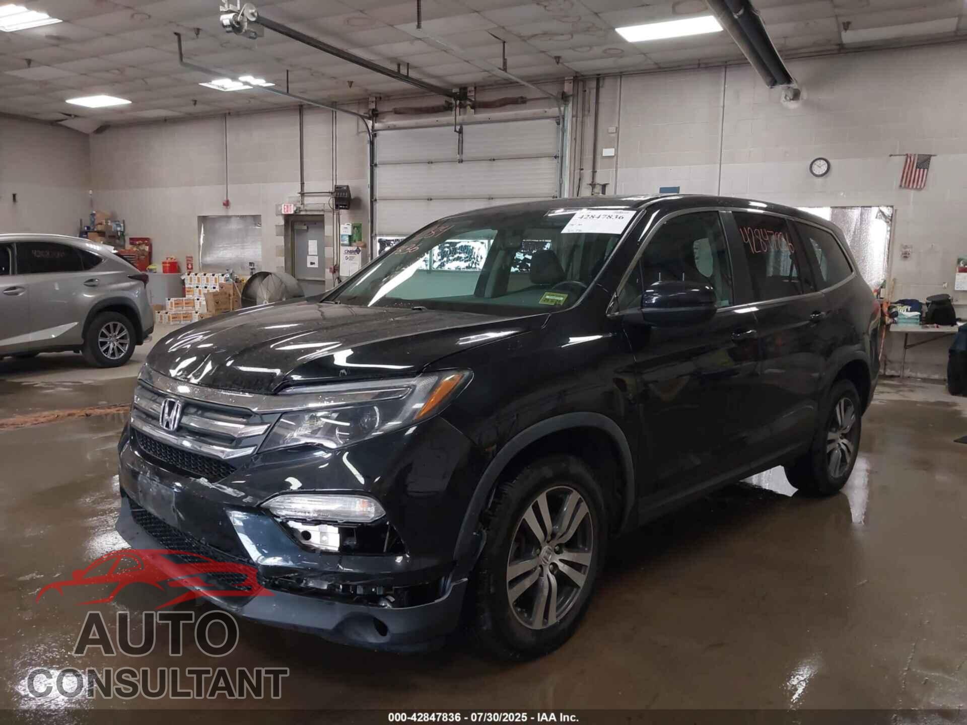 HONDA PILOT 2018 - 5FNYF6H55JB062100