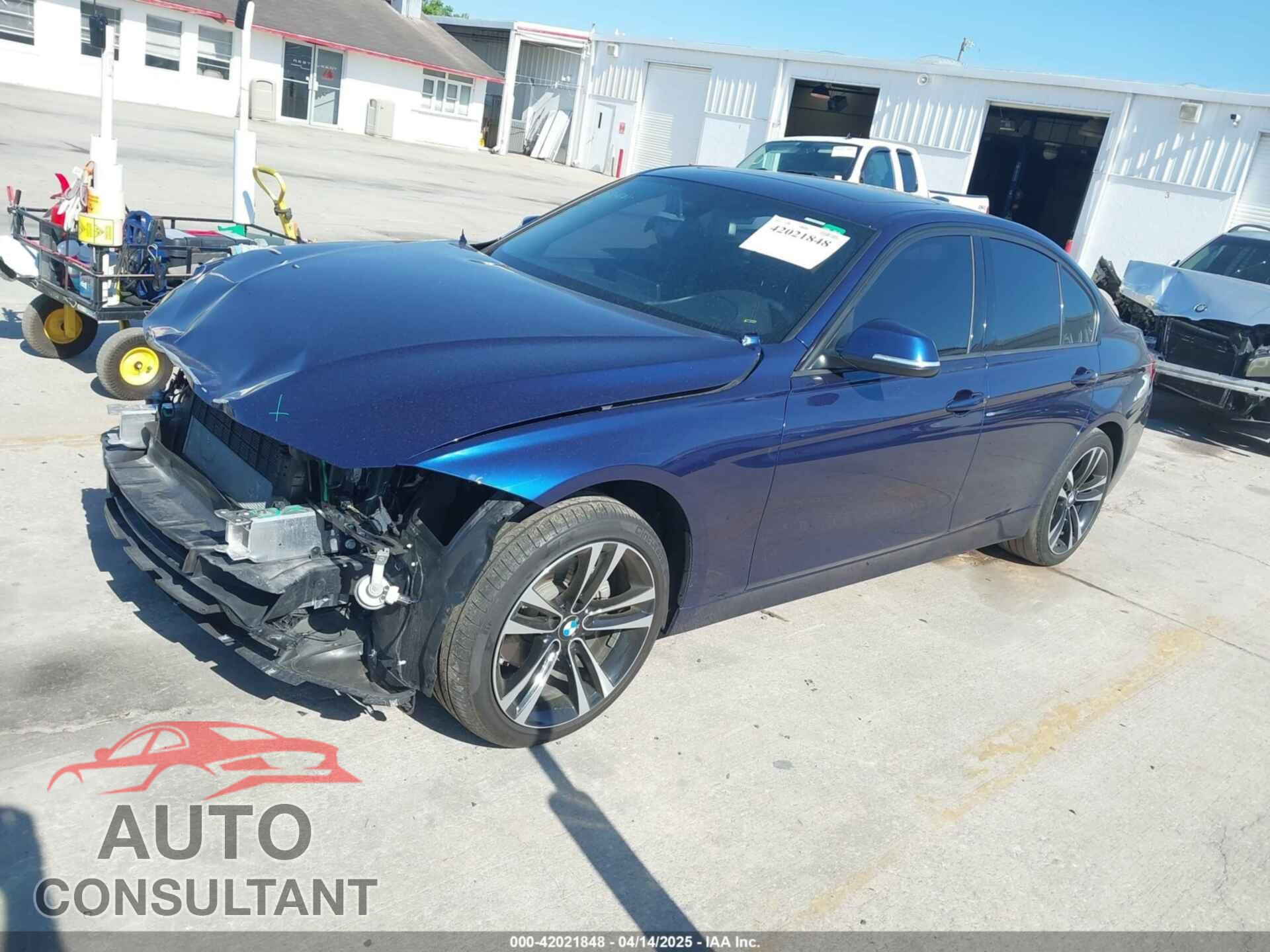 BMW 330I 2018 - WBA8B9C50JAE22077