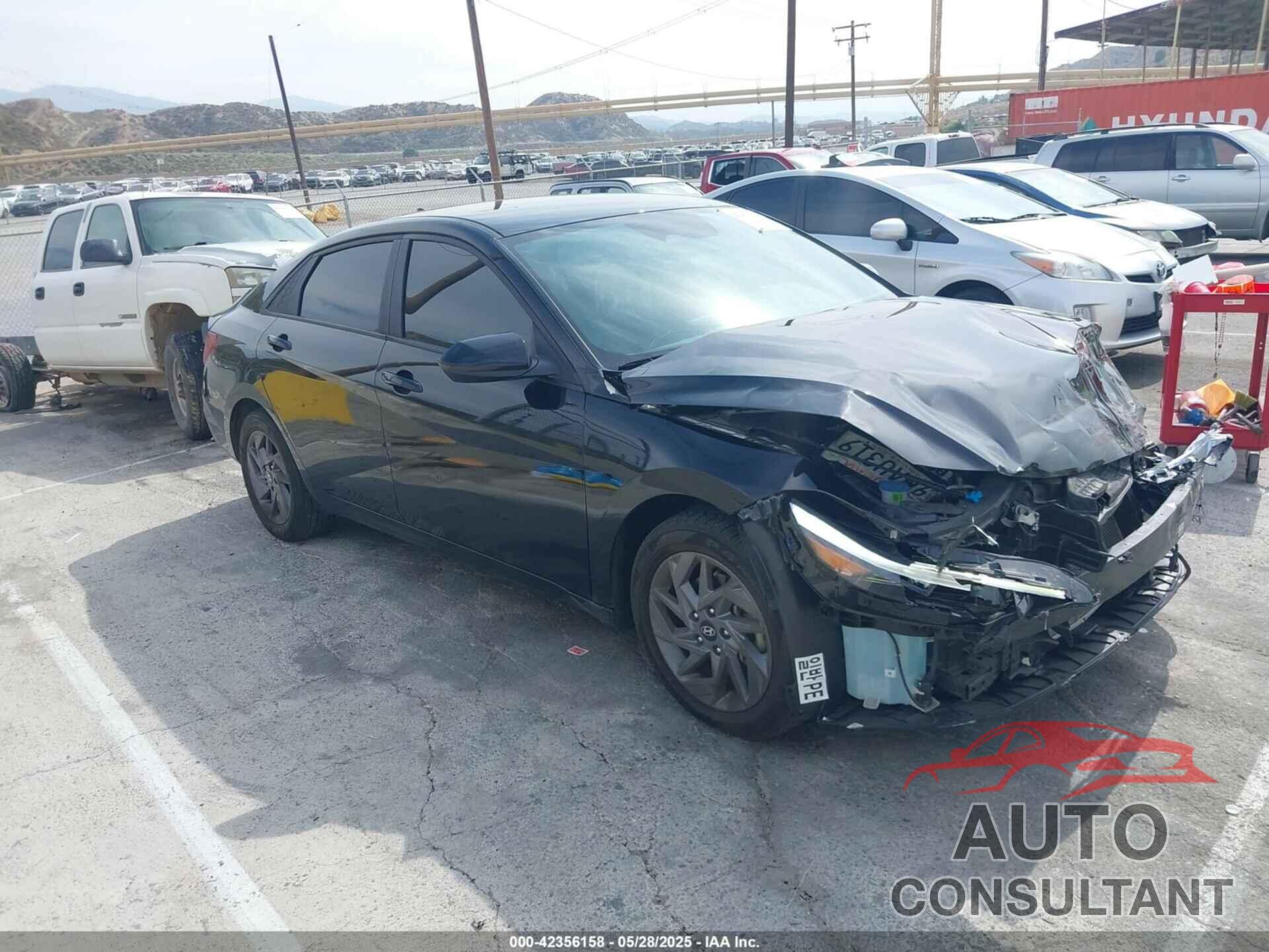 HYUNDAI ELANTRA 2024 - KMHLM4DG7RU732160