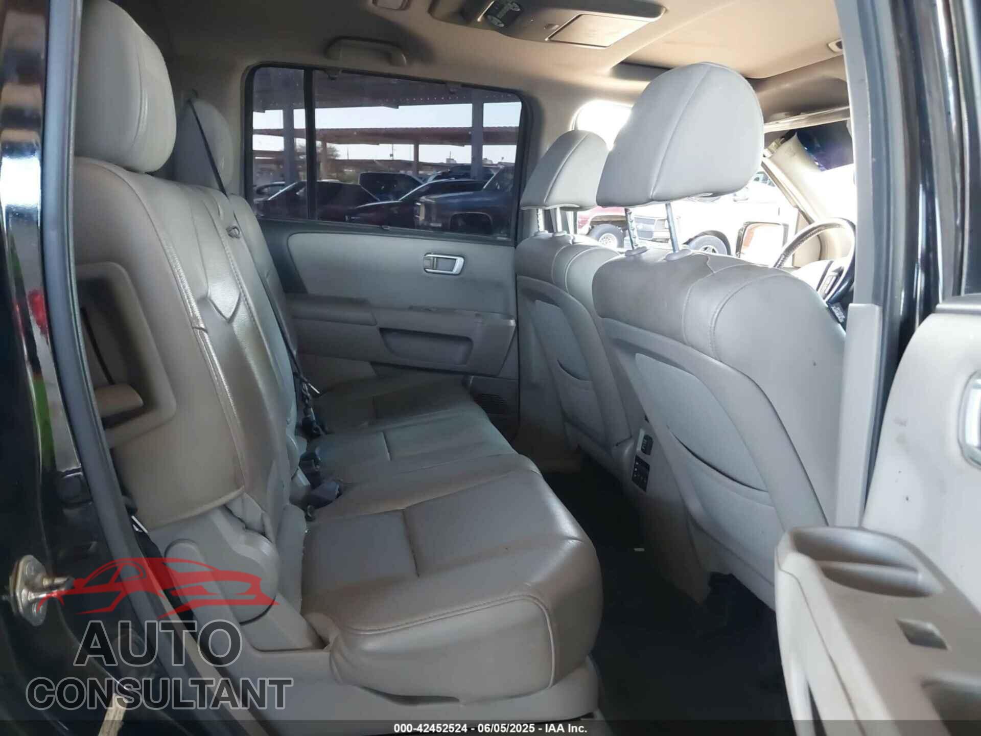HONDA PILOT 2013 - 5FNYF3H98DB033423