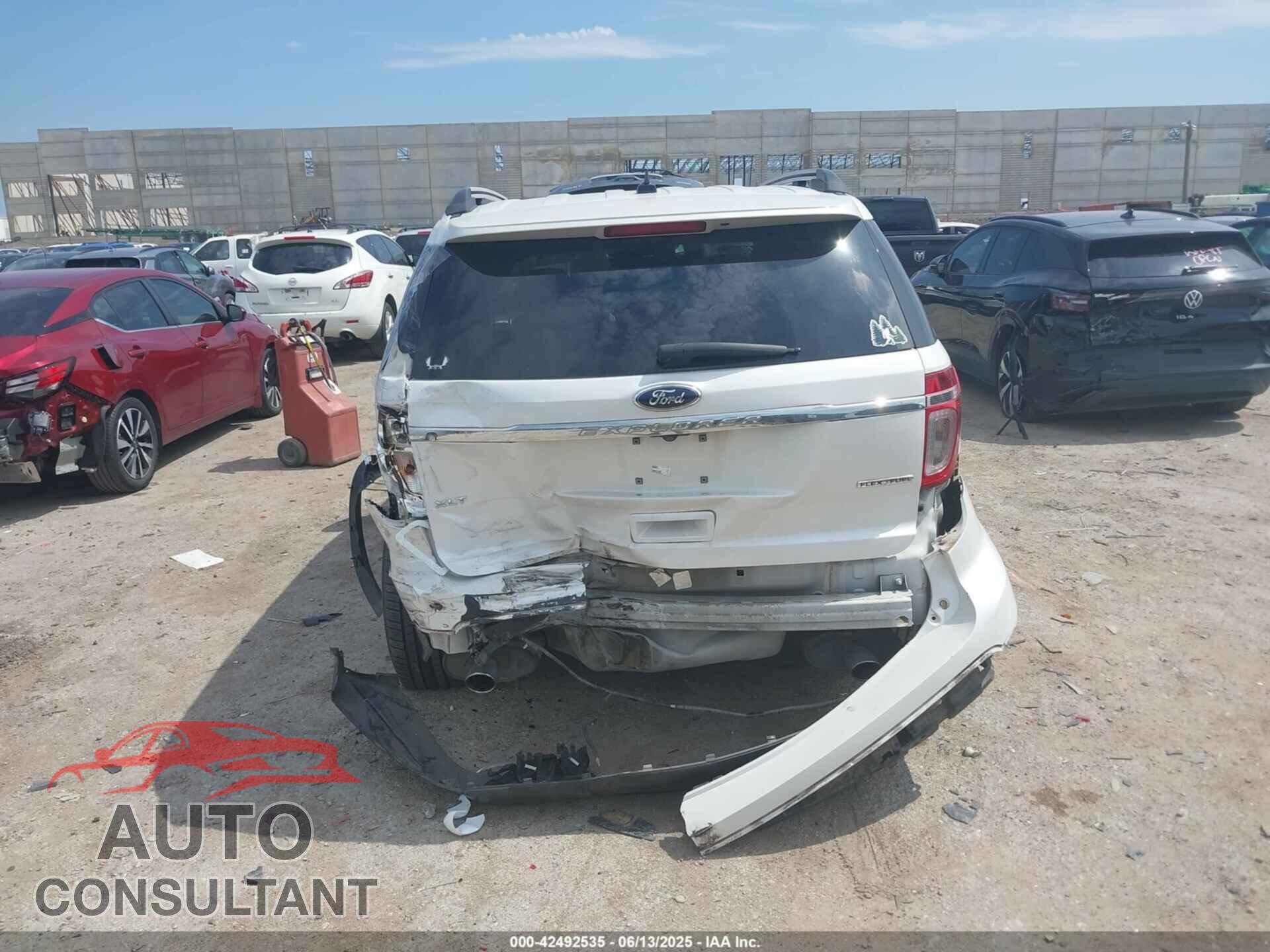 FORD EXPLORER 2013 - 1FM5K7D87DGB38815