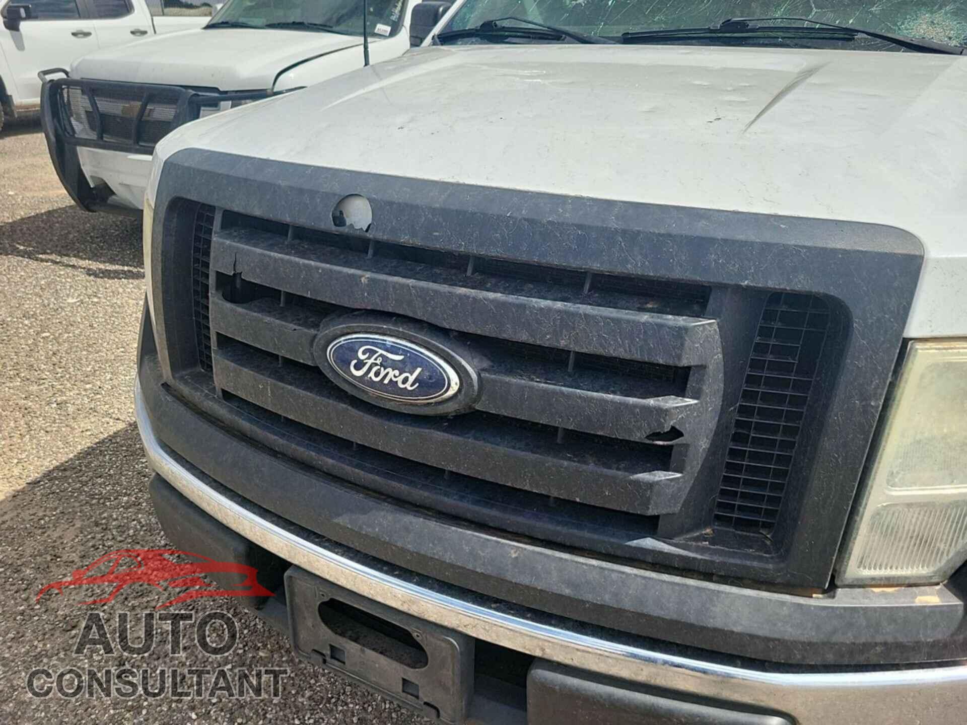 FORD F150 2012 - 1FTMF1CM2CKD38626