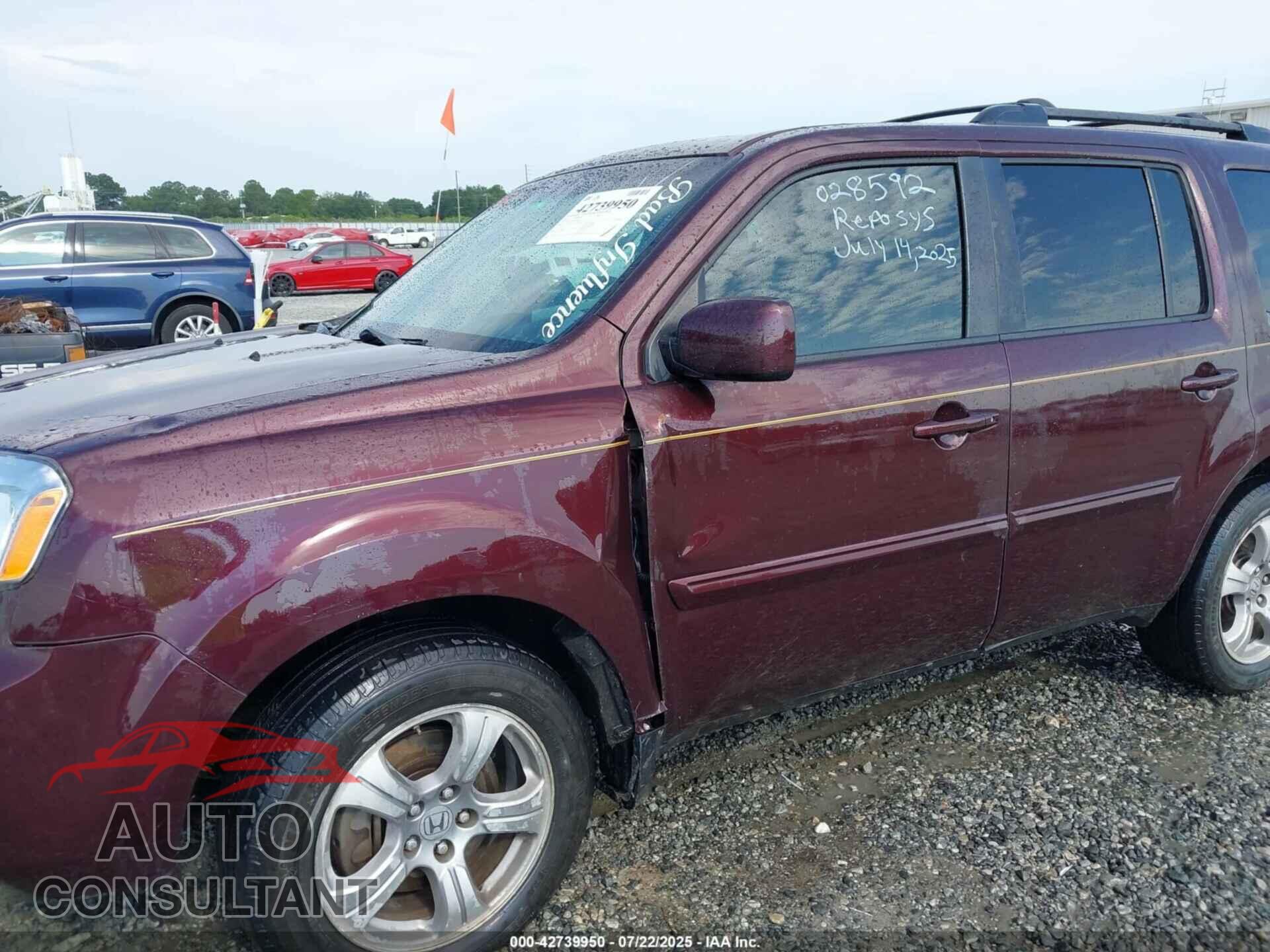 HONDA PILOT 2013 - 5FNYF4H52DB028592