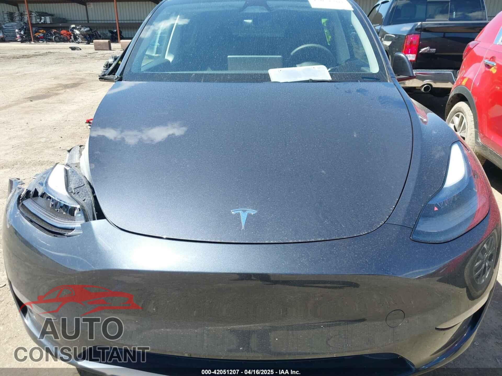 TESLA MODEL Y 2024 - 7SAYGAEE4RF078906