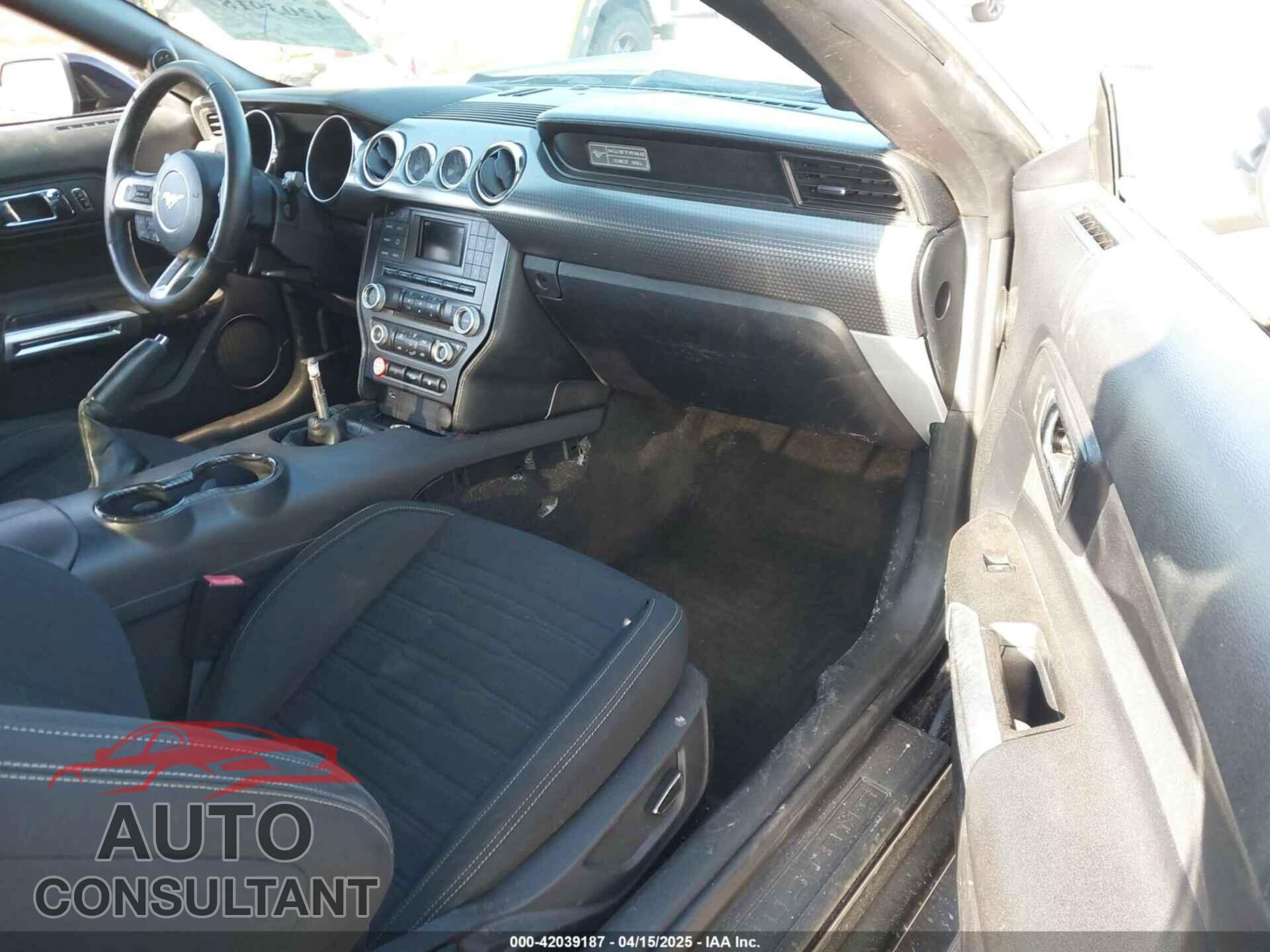 FORD MUSTANG 2015 - 1FA6P8CF4F5379607