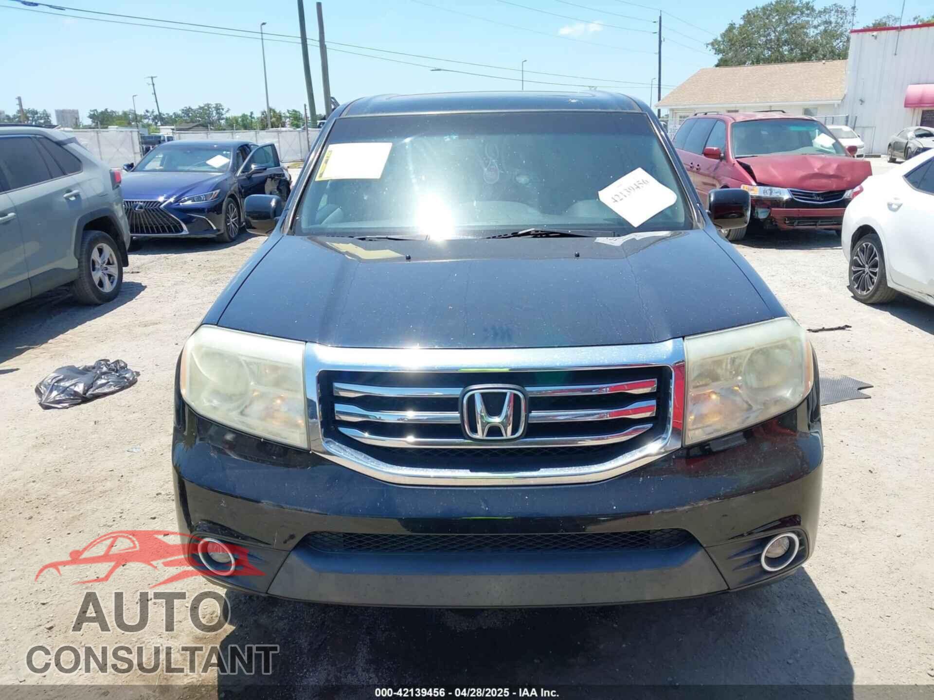 HONDA PILOT 2015 - 5FNYF3H36FB007627