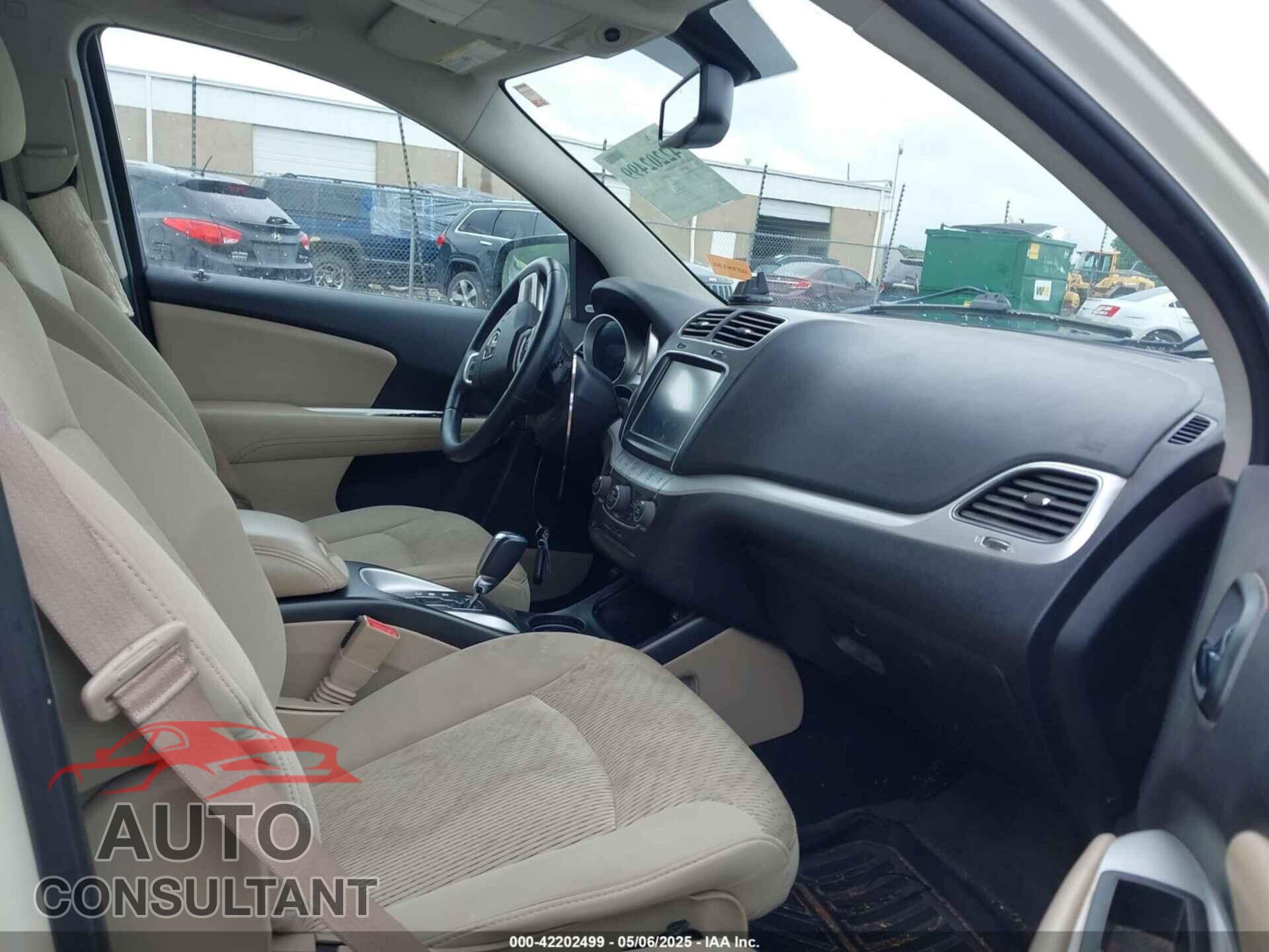 DODGE JOURNEY 2013 - 3C4PDCBG2DT563705