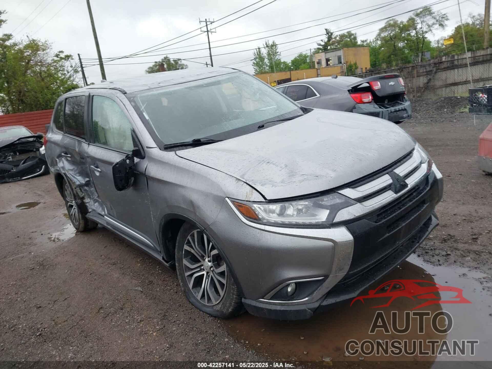 MITSUBISHI OUTLANDER 2018 - JA4AD3A38JZ017431