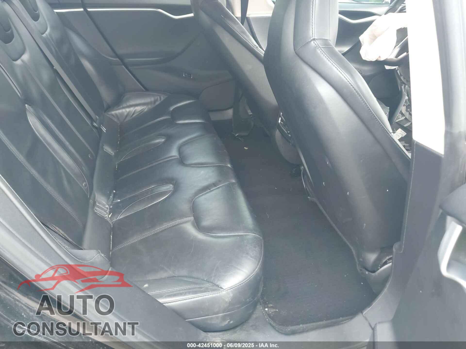 TESLA MODEL S 2013 - 5YJSA1CG1DFP07524