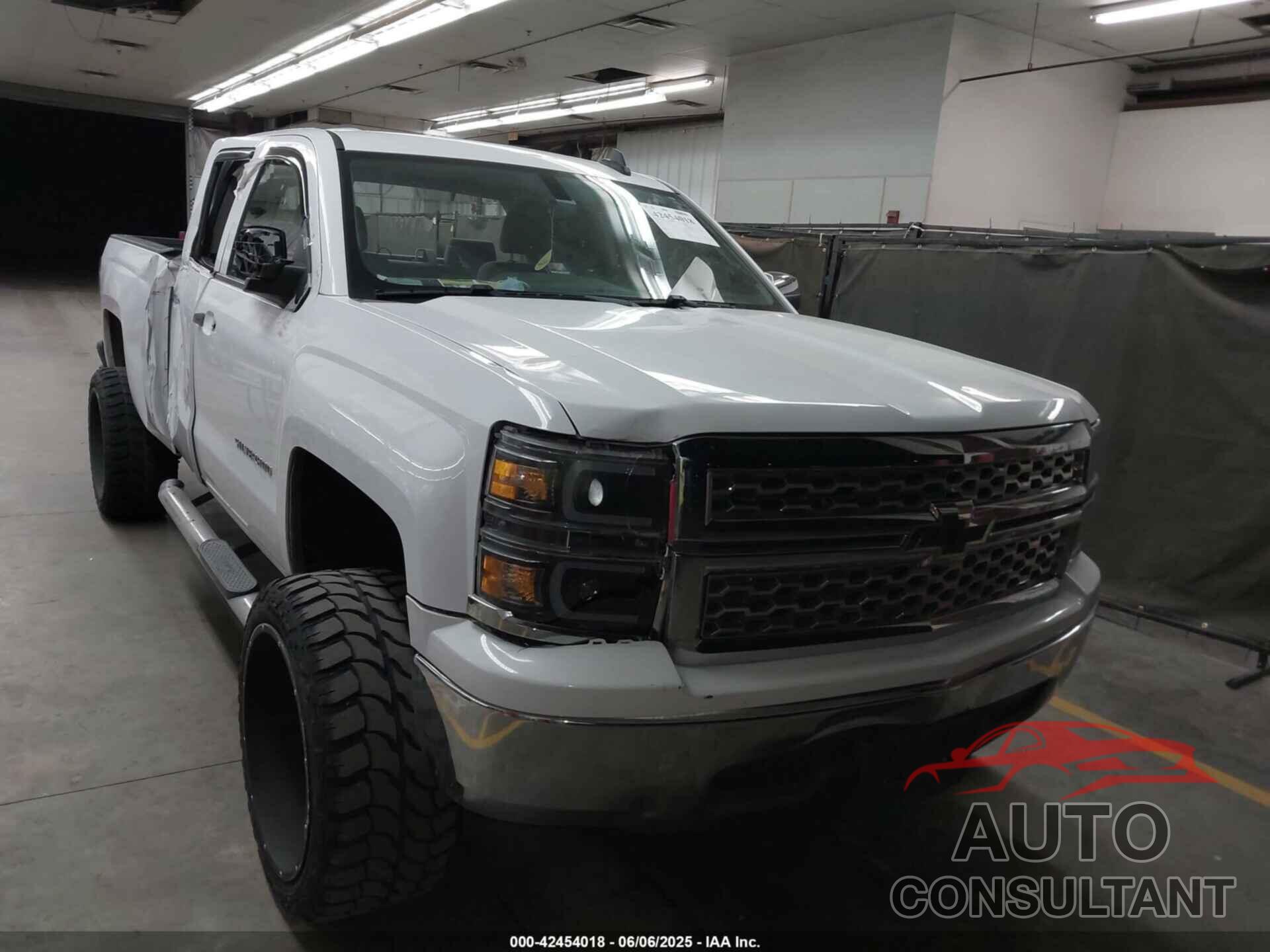 CHEVROLET SILVERADO 1500 2015 - 1GCRCPEC5FZ408105