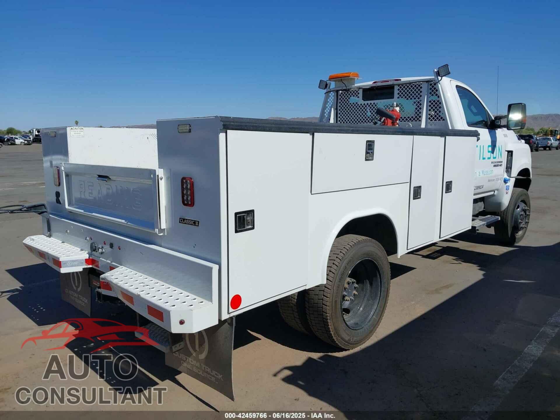 CHEVROLET SILVERADO MD 2023 - 1HTKJPVM5PH125634