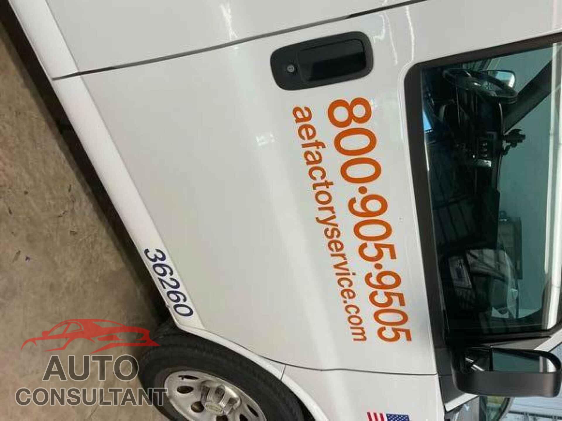 CHEVROLET EXPRESS G1500 2013 - 1GCSGAFX2D1174280