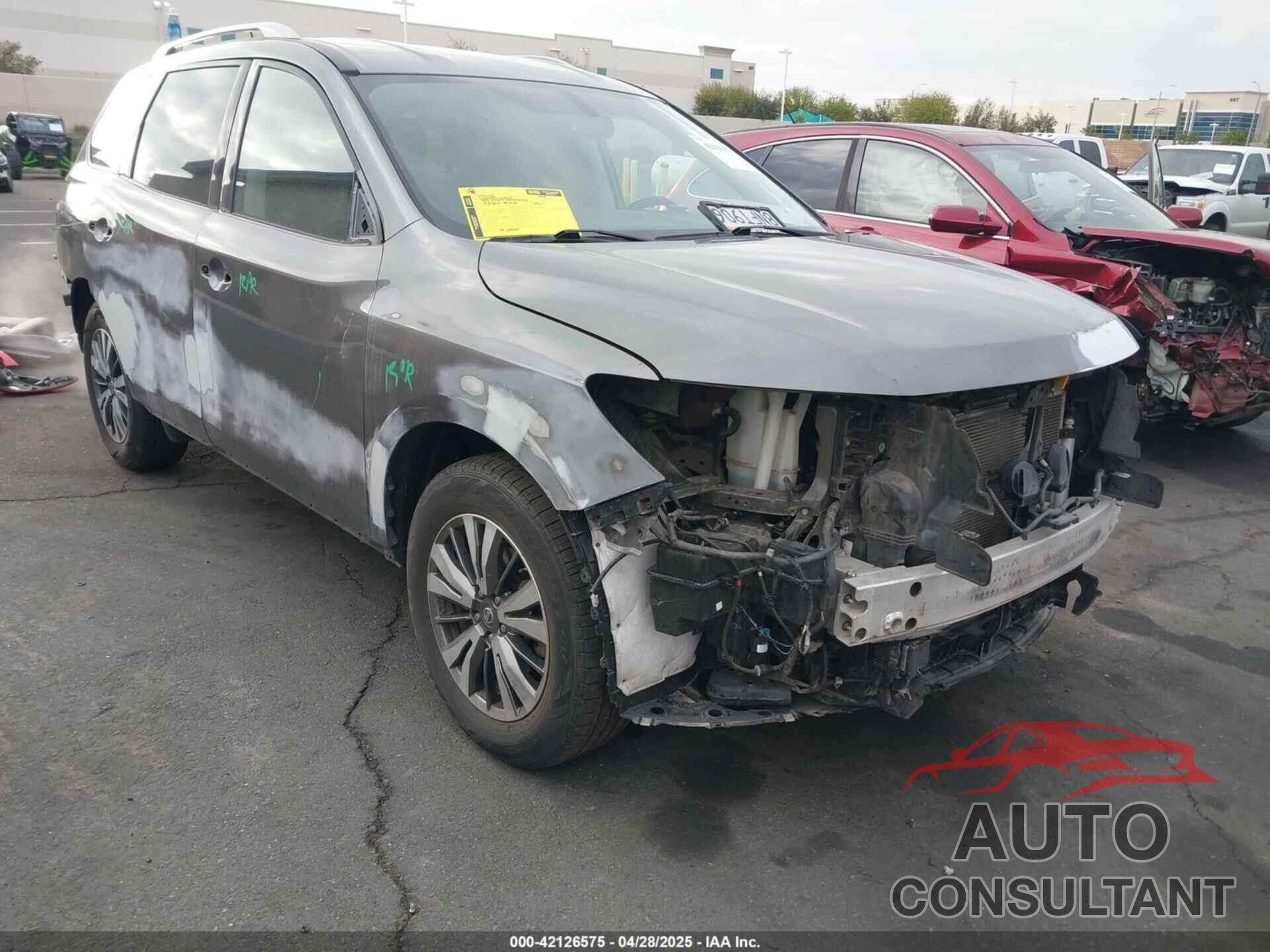 NISSAN PATHFINDER 2018 - 5N1DR2MN3JC667987