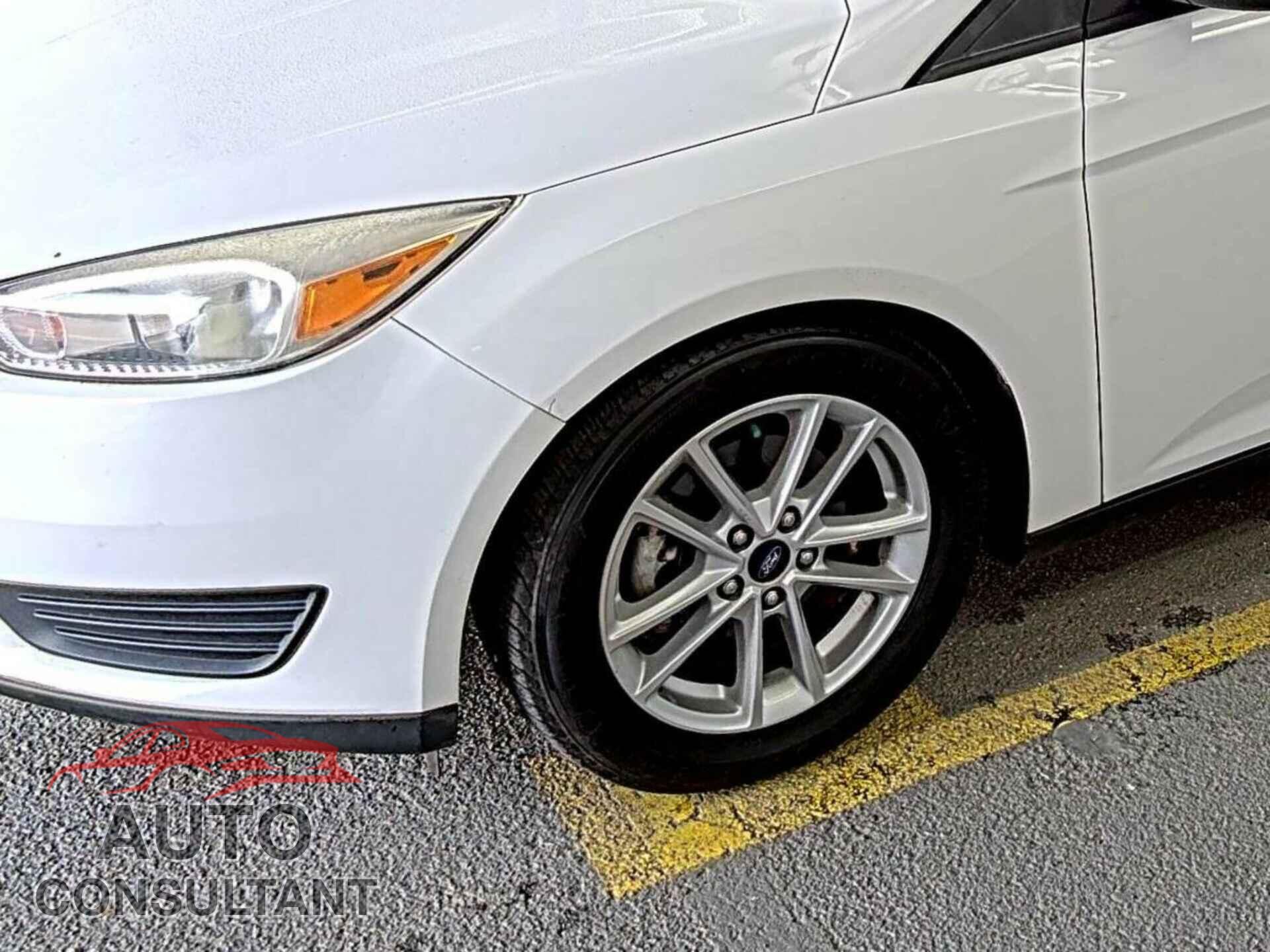 FORD FOCUS 2017 - 1FADP3K29HL315327