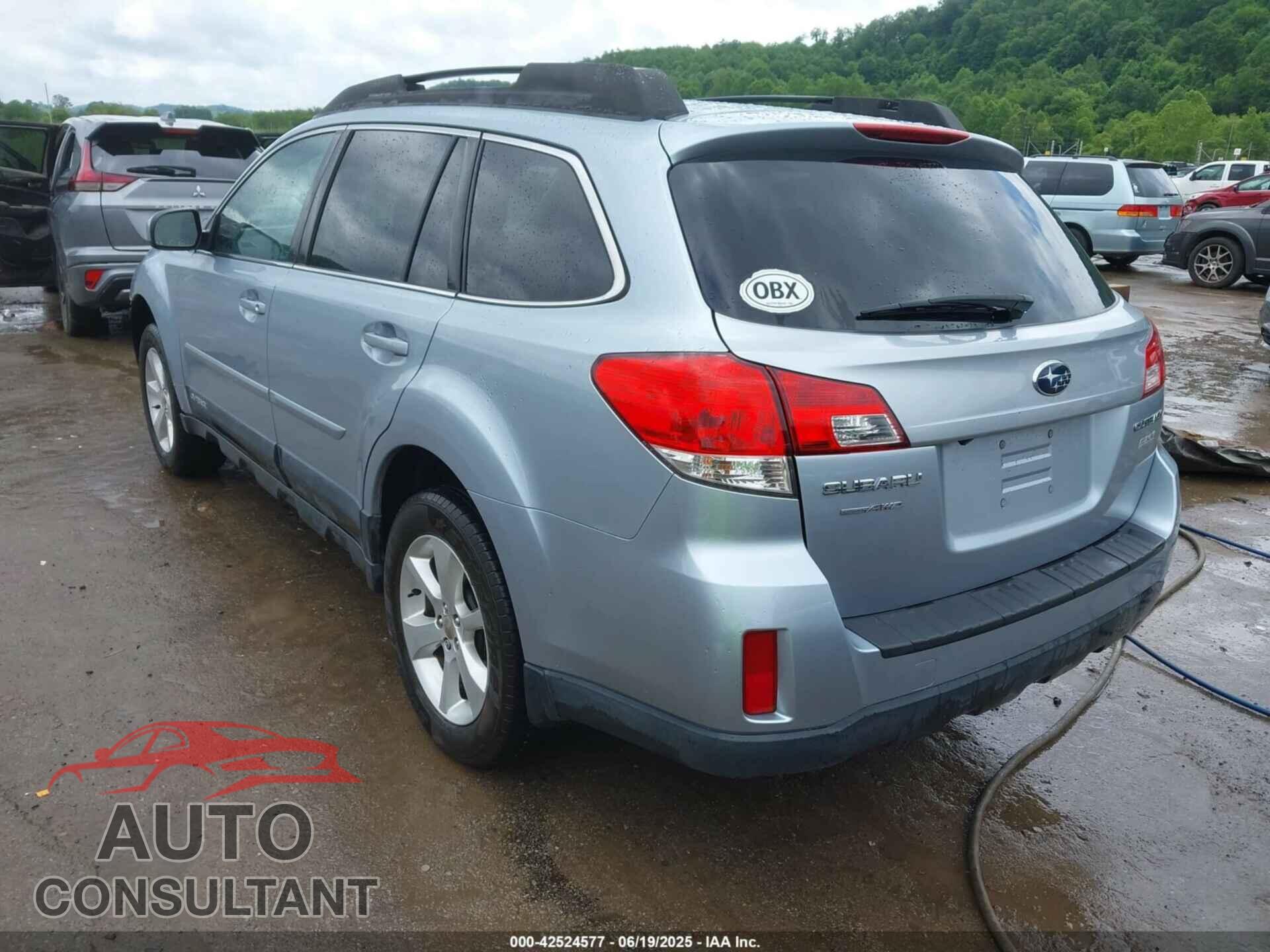 SUBARU OUTBACK 2013 - 4S4BRBGC2D3287769
