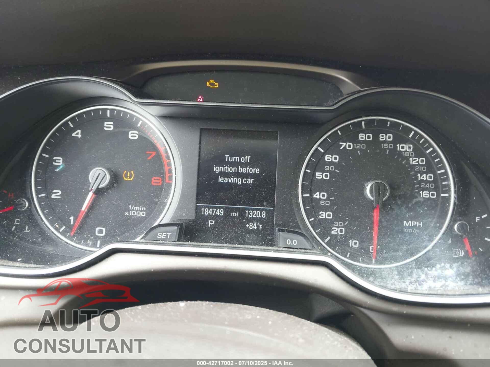 AUDI A4 2014 - WAUBFAFL8EA047175