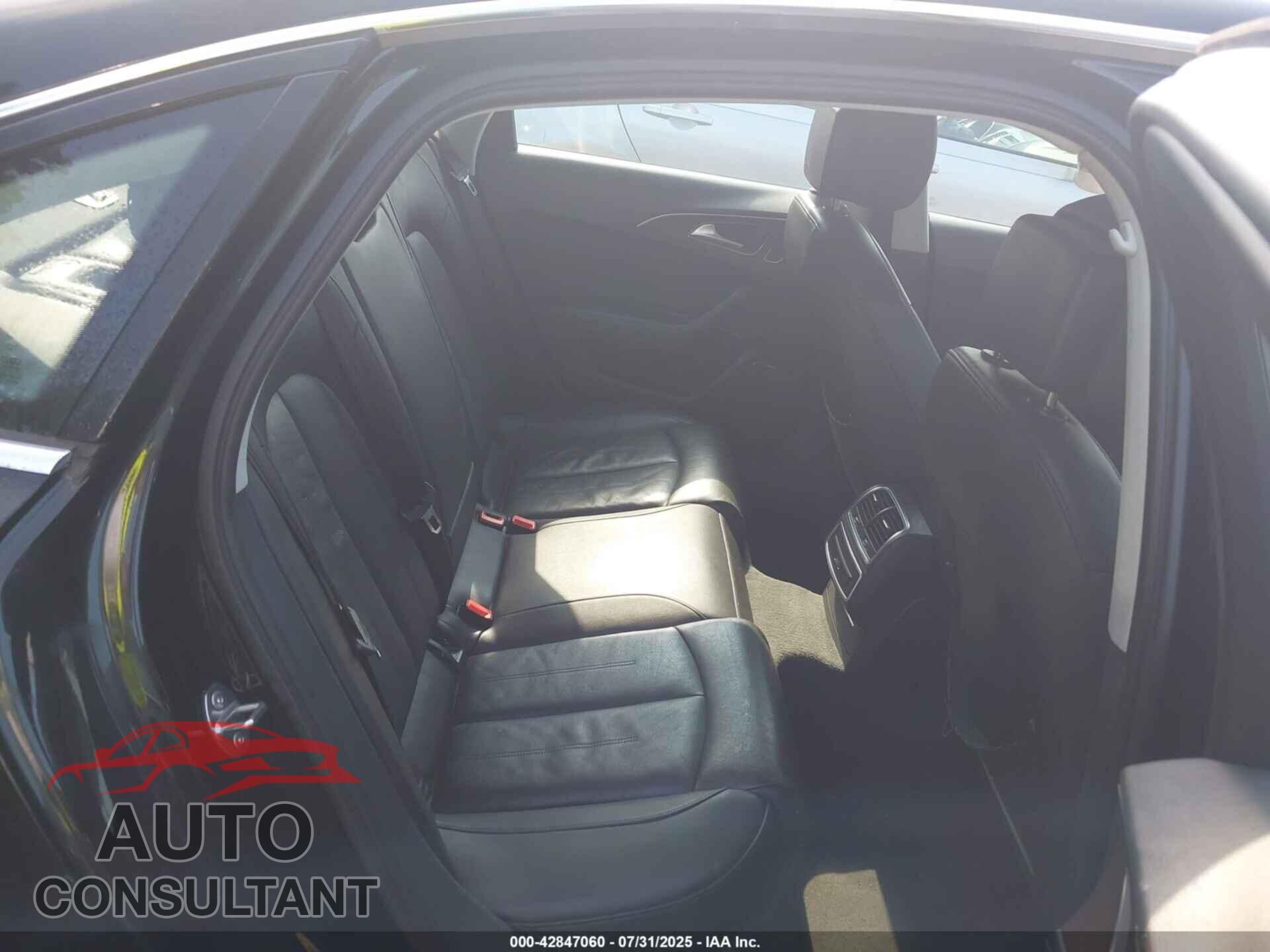 AUDI A6 2016 - WAUGFAFC3GN008639